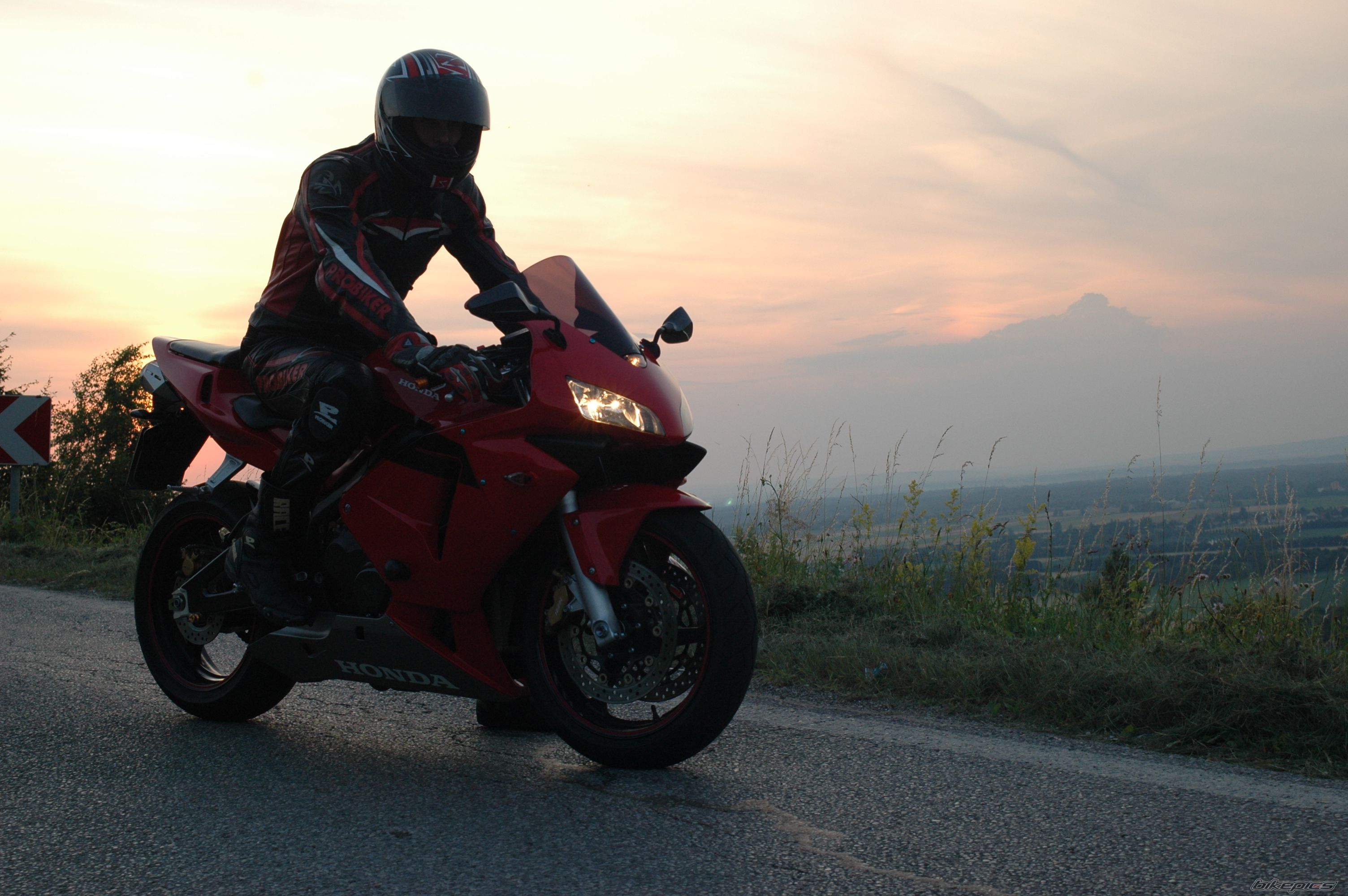 2003 HONDA CBR 600 RR | Picture 2010351 motorcycle photo