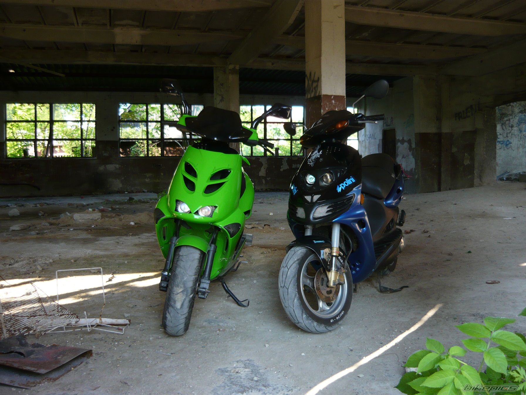 2000 SUZUKI KATANA AY 50 | Picture 2010598 motorcycle photo