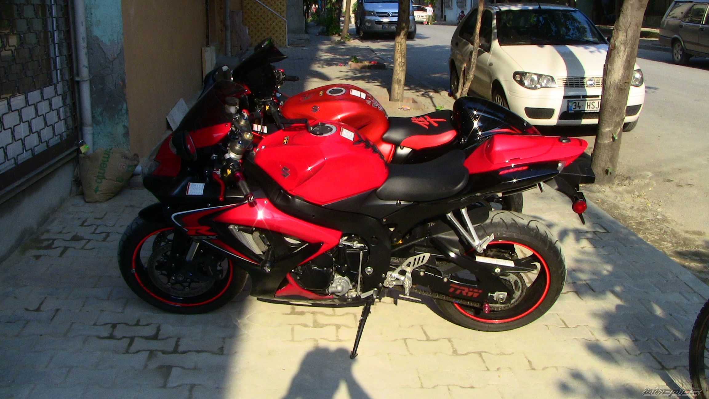 2006 SUZUKI GSX R 600 | Picture 2010910 motorcycle photo