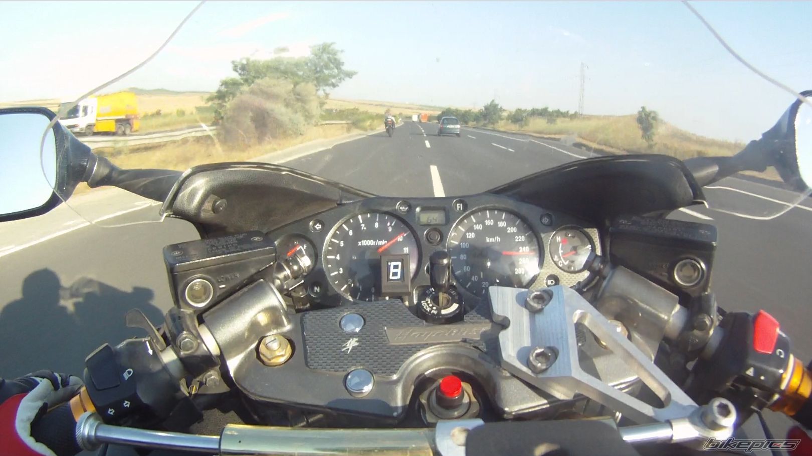 2006 SUZUKI GSX R 600 | Picture 2010945 motorcycle photo
