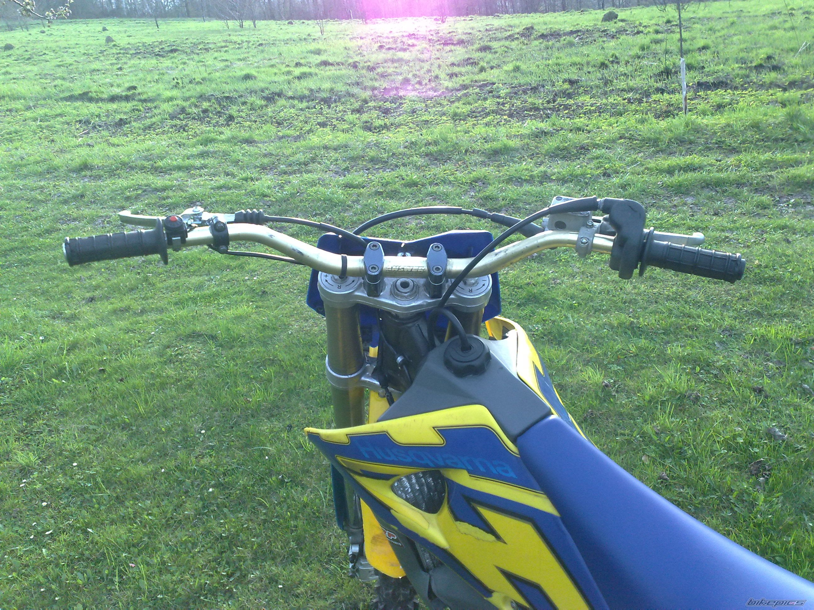 2004 HUSQVARNA CR125 | Picture 2011187 motorcycle photo
