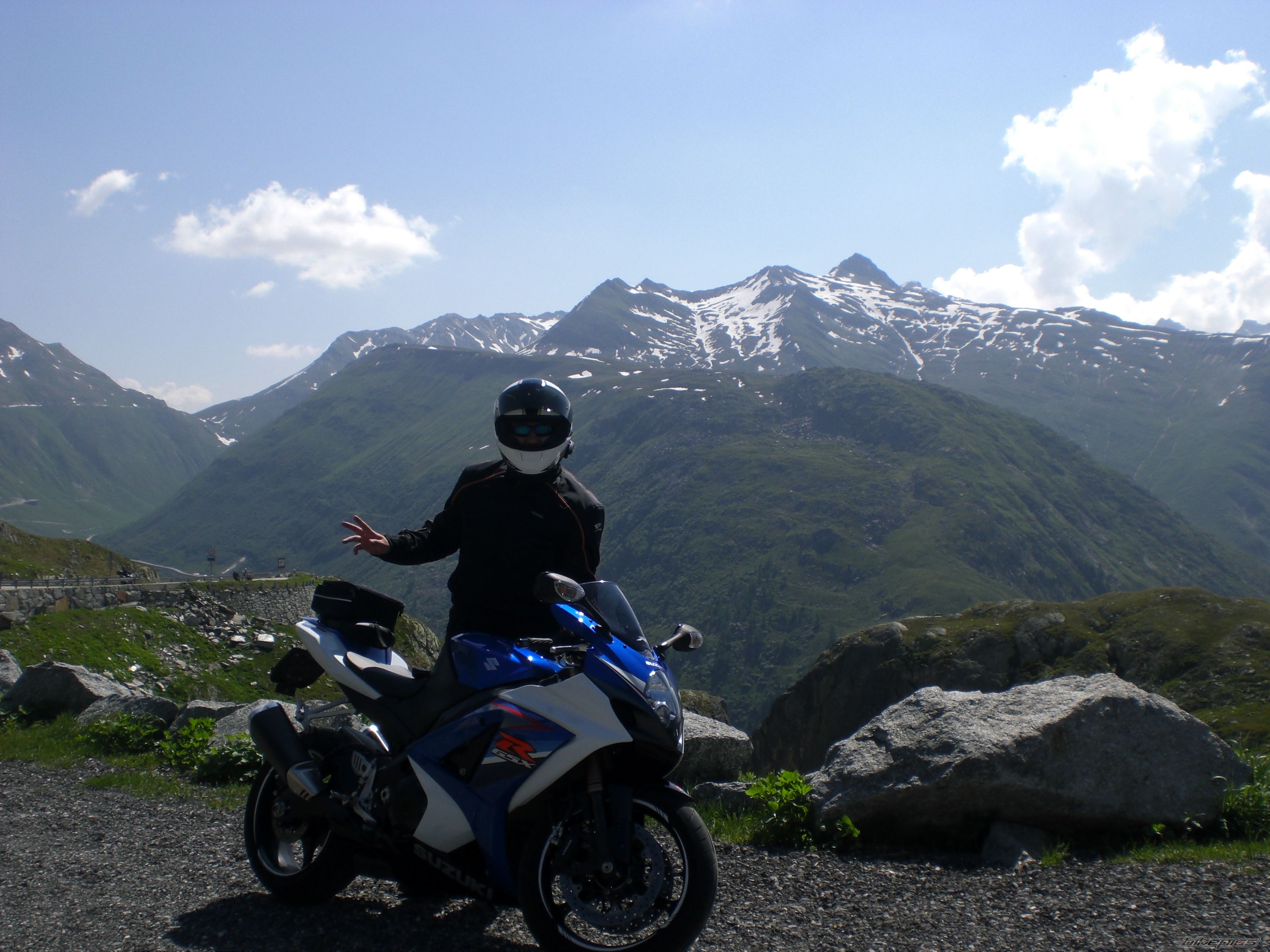 2007 SUZUKI GSX R 1000 | Picture 2011746 motorcycle photo