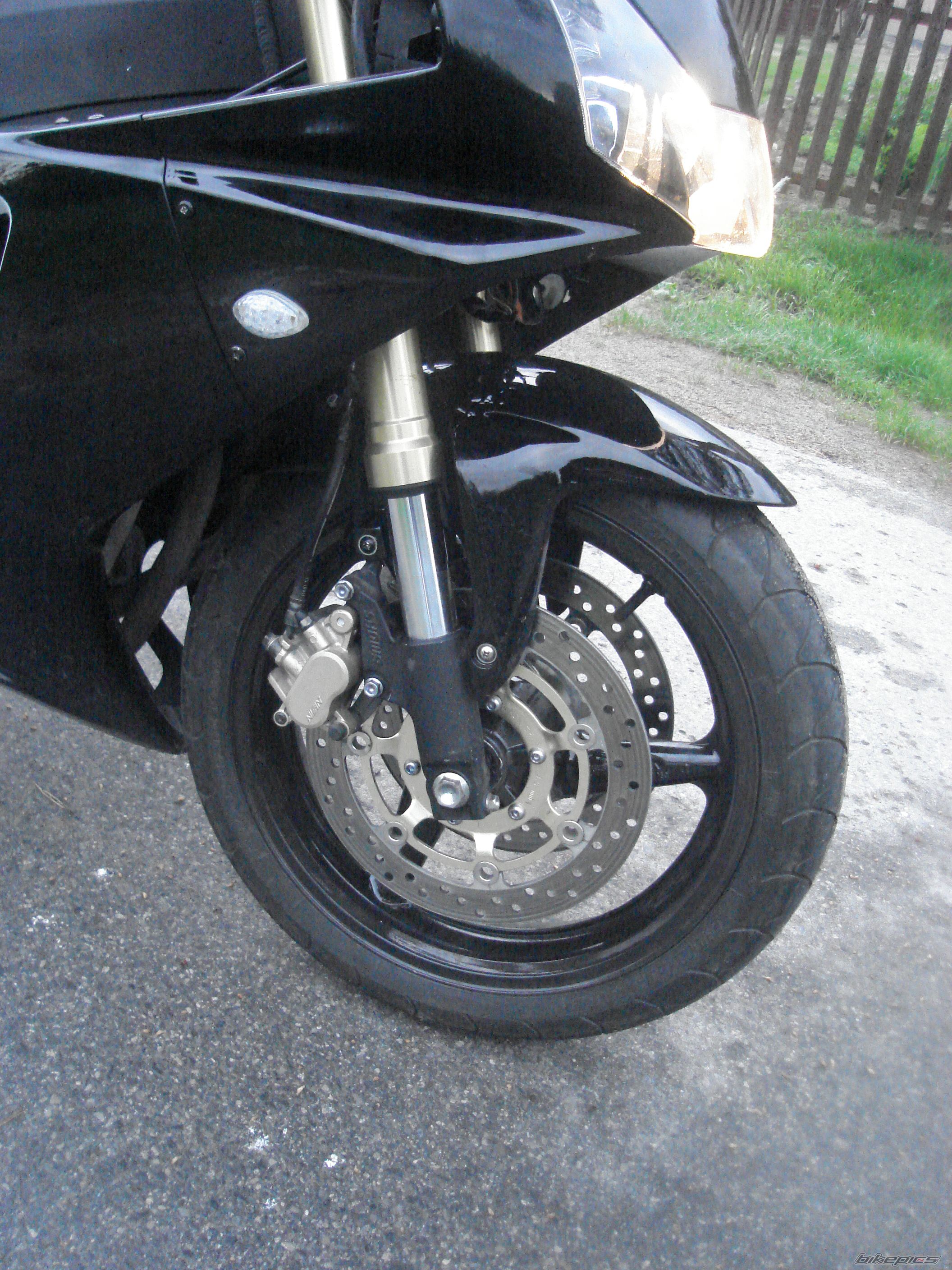 1999 HONDA CBR 900 | Picture 2012561 motorcycle photo