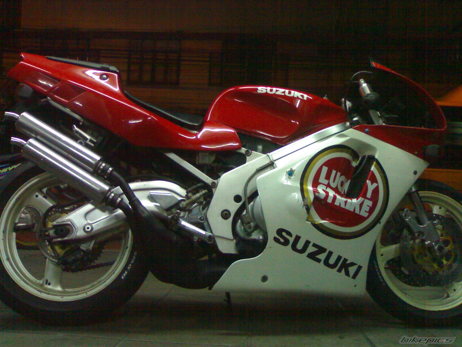 2010 SUZUKI RGV 250 | Picture 2012849 motorcycle photo