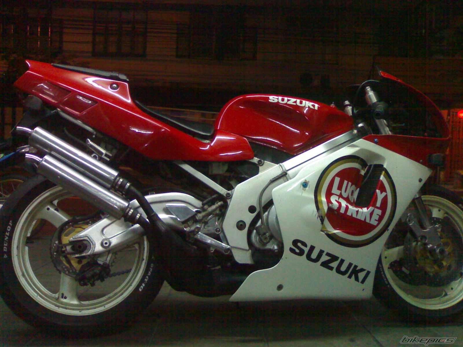 2010 SUZUKI RGV 250 | Picture 2012850 motorcycle photo