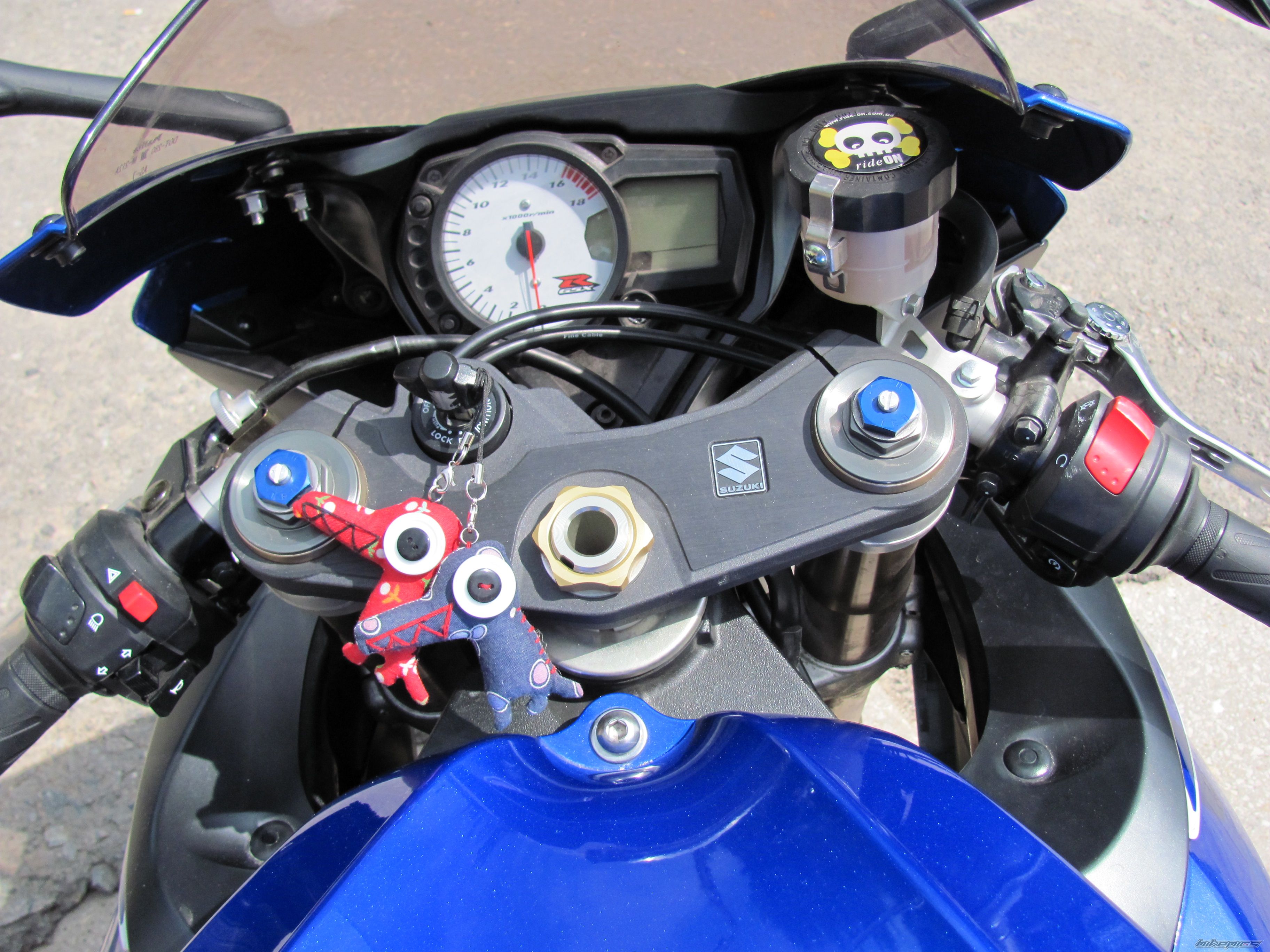 2007 SUZUKI GSX R 600 | Picture 2013104 motorcycle photo