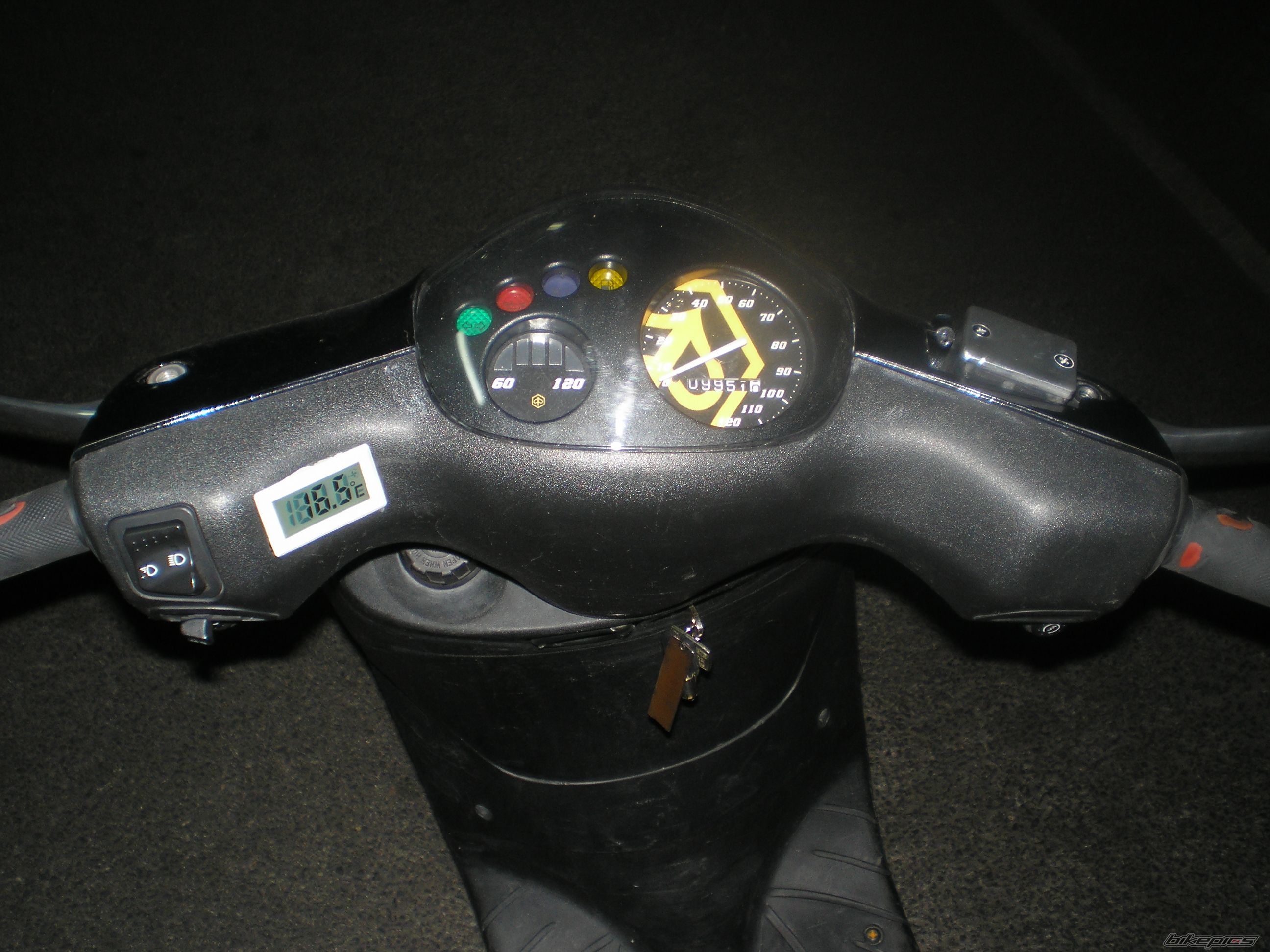 2005 PIAGGIO ZIP SP | Picture 2013504 motorcycle photo