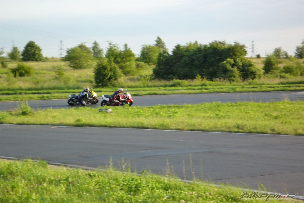 1998 HONDA CBR 900 | Picture 2013807 motorcycle photo