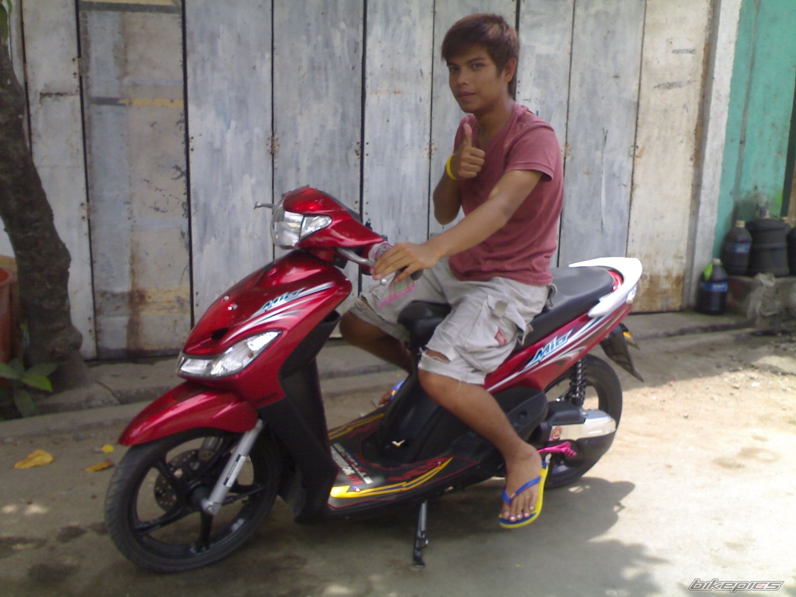 2010 YAMAHA MIO | Picture 2013994 motorcycle photo