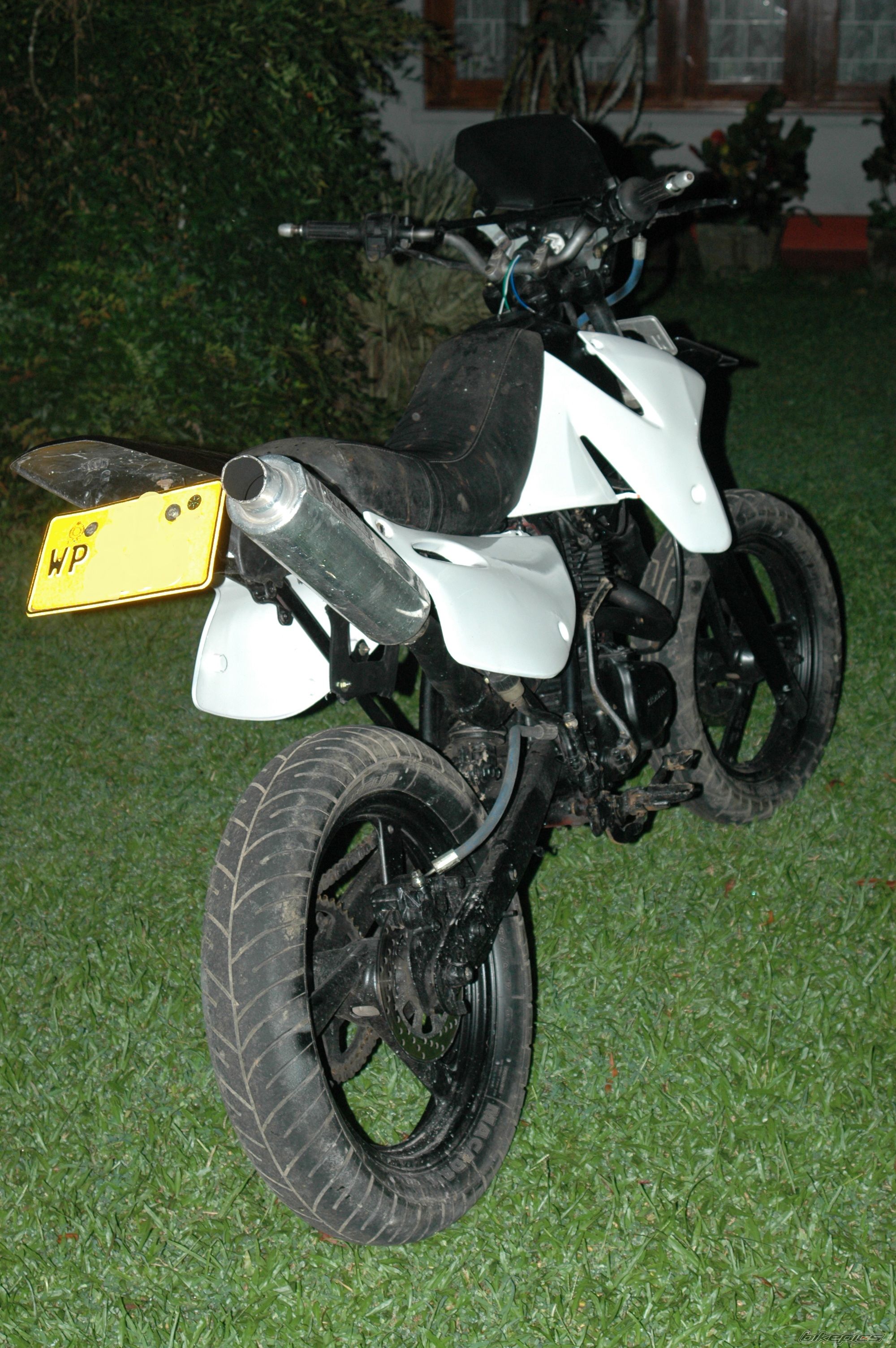 2009 HONDA XL 200 | Picture 2015058 motorcycle photo
