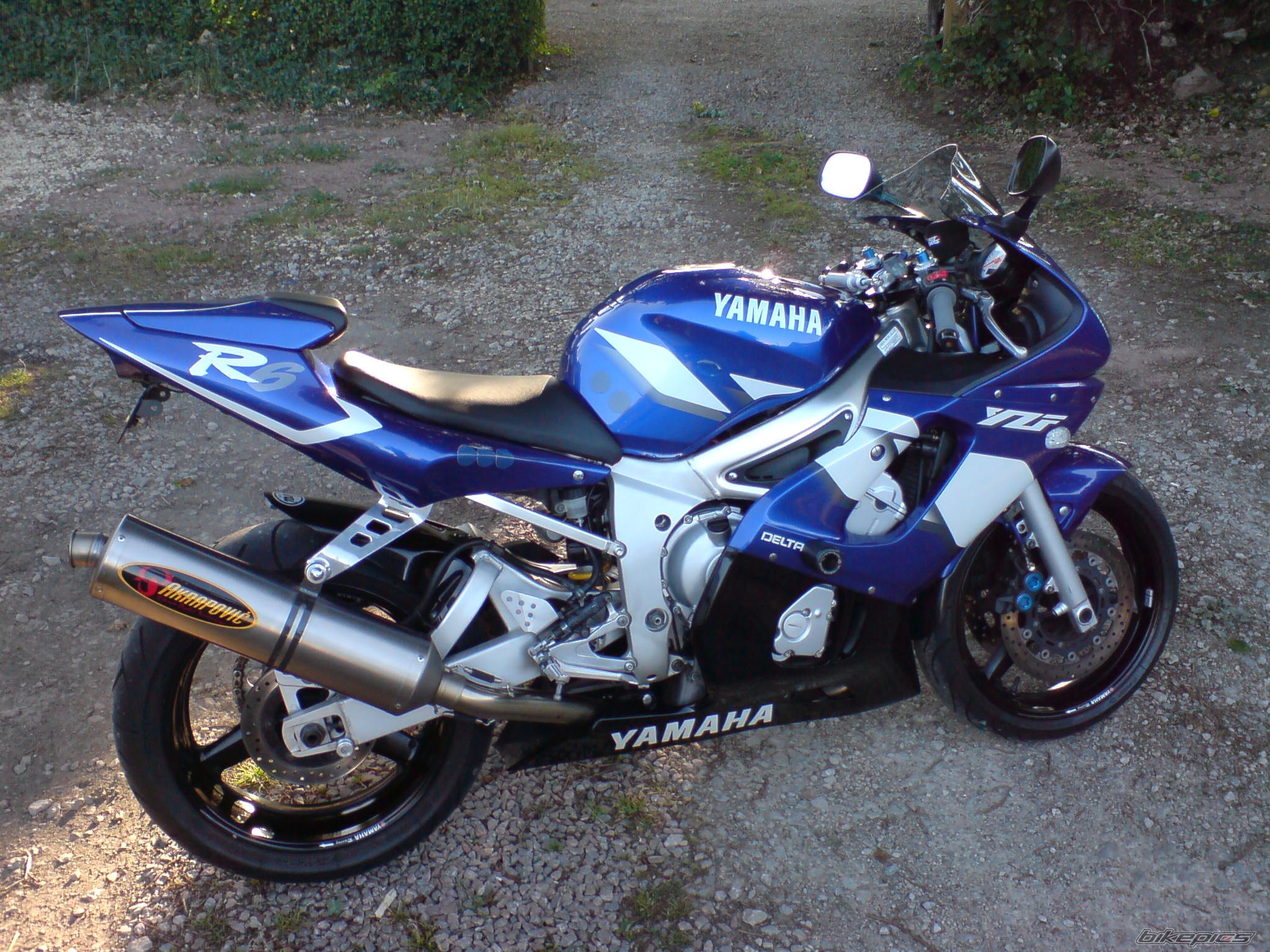 2001 YAMAHA YZF R6 | Picture 2015226 motorcycle photo