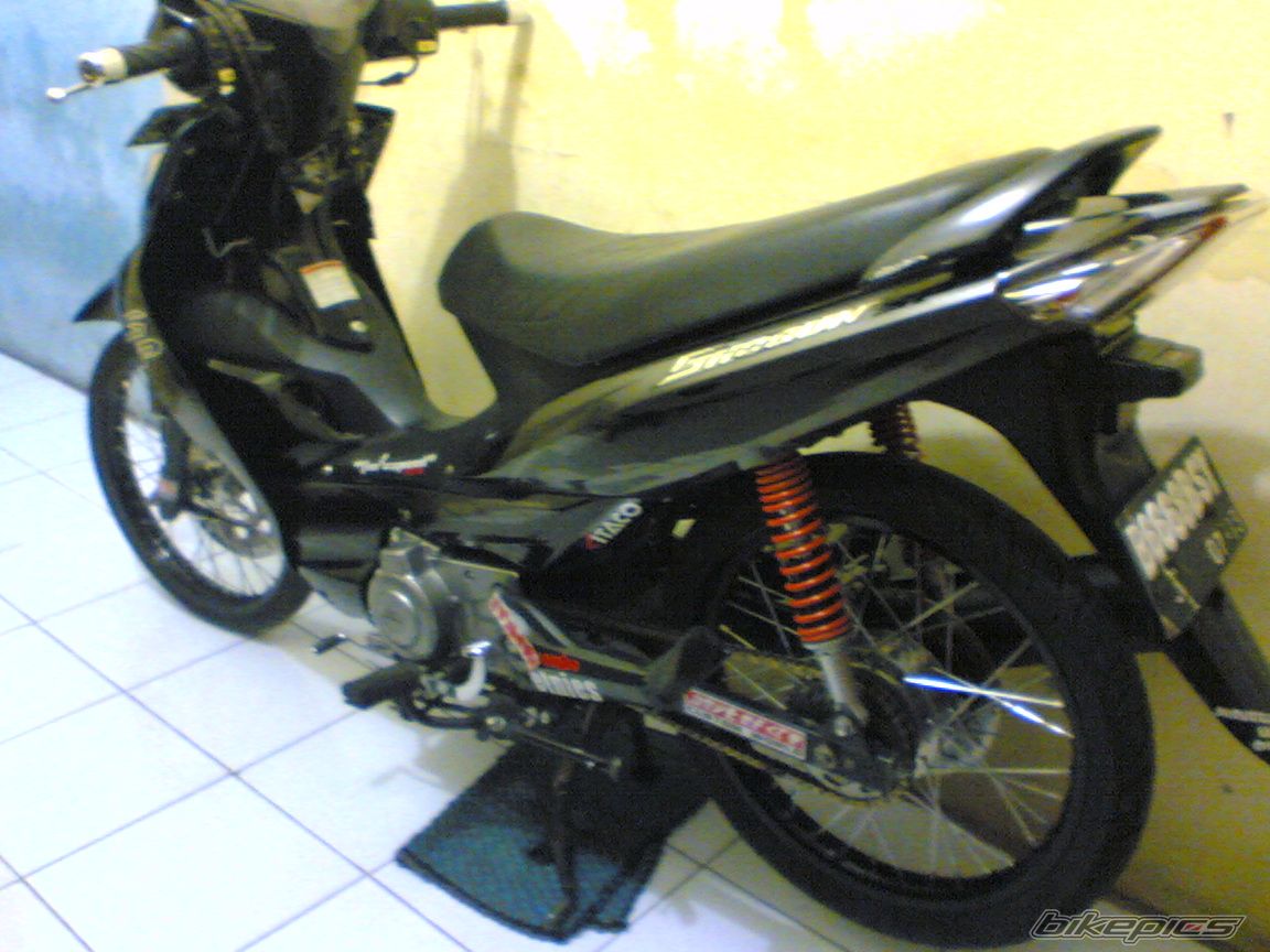 1990 SUZUKI SHOGUN SP 125 | Picture 2015713 motorcycle photo