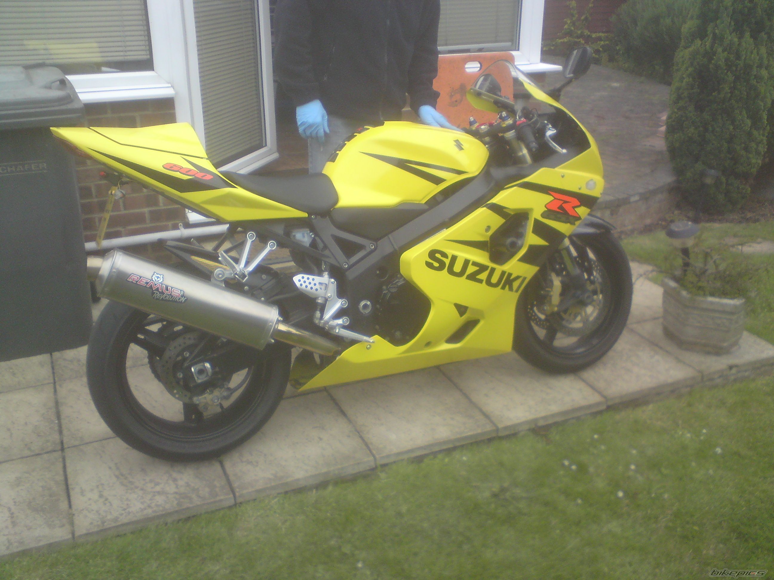 2005 SUZUKI GSX R 600 | Picture 2016066 motorcycle photo