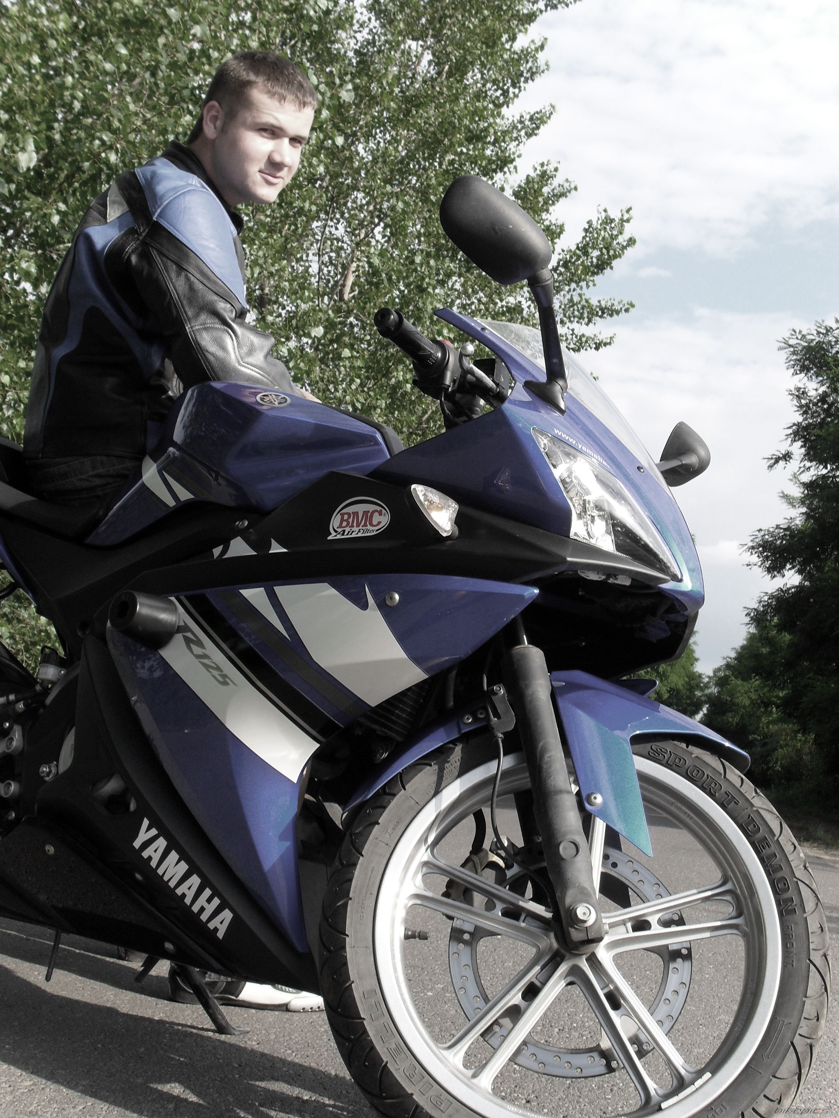 2009 YAMAHA YZF R125 | Picture 2016771 motorcycle photo