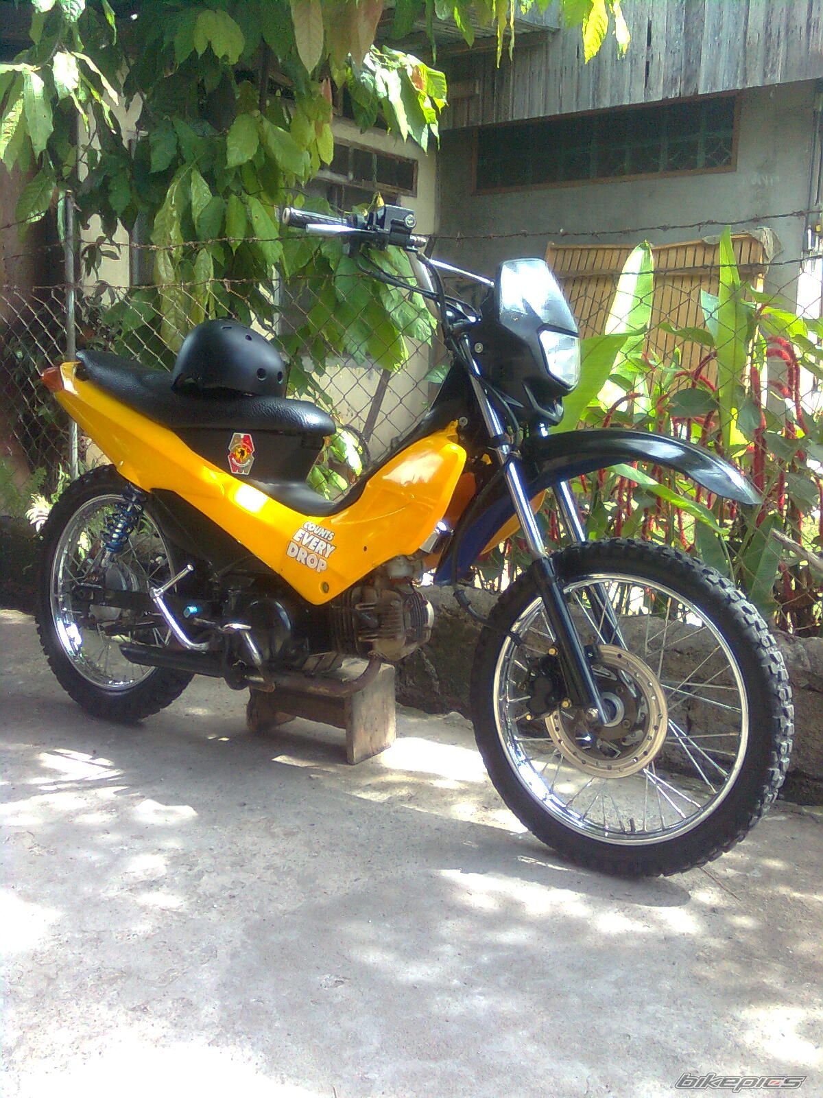 2010 HONDA XRM 110 | Picture 2017424 motorcycle photo