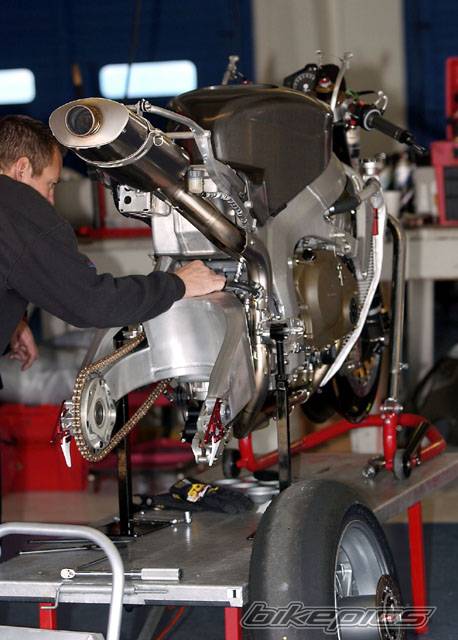 2005 HONDA CBR 1000  RR | Picture 202005 motorcycle photo