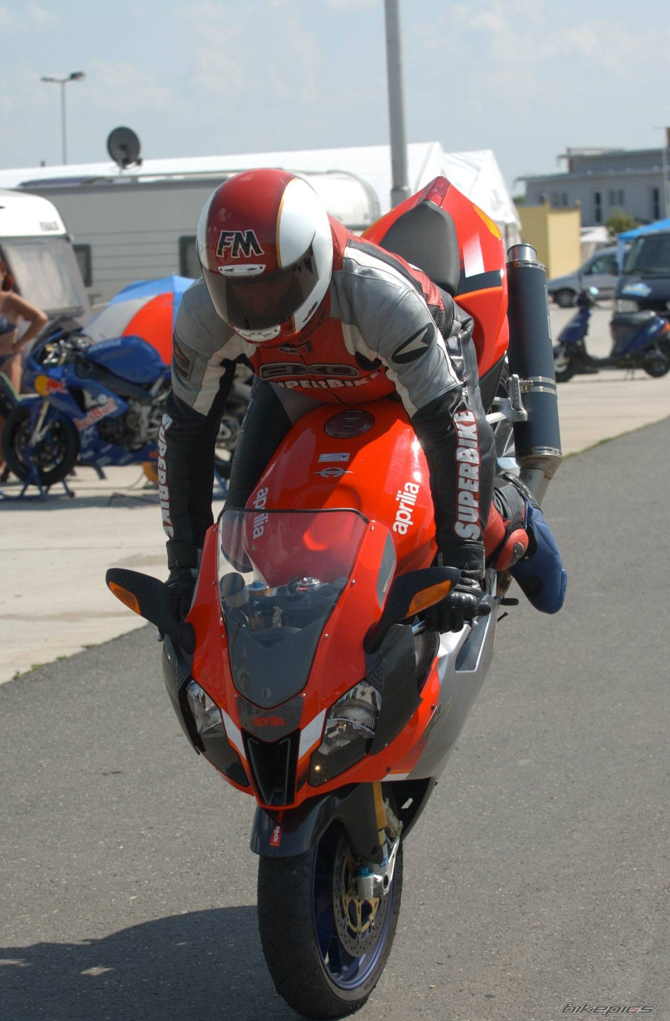 2004 APRILIA RSV MILLE FACTORY | Picture 202074 motorcycle photo