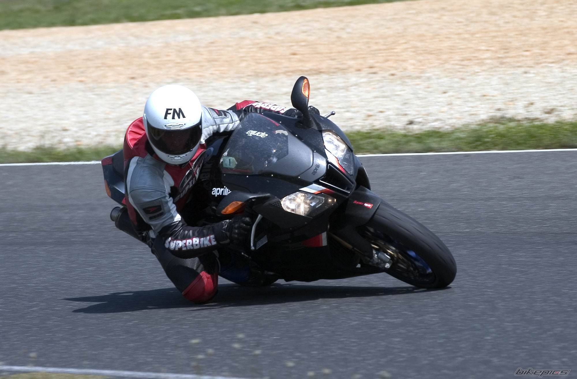 2004 APRILIA RSV MILLE FACTORY | Picture 202075 motorcycle photo