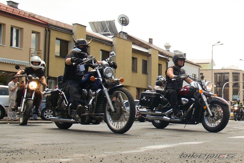 2001 SUZUKI INTRUDER VOLUSIA | Picture 2021511 motorcycle photo
