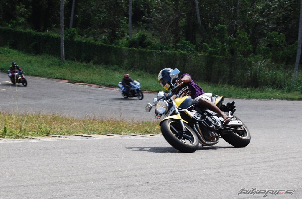 1998 HONDA CB 250 HORNET | Picture 2022234 motorcycle photo