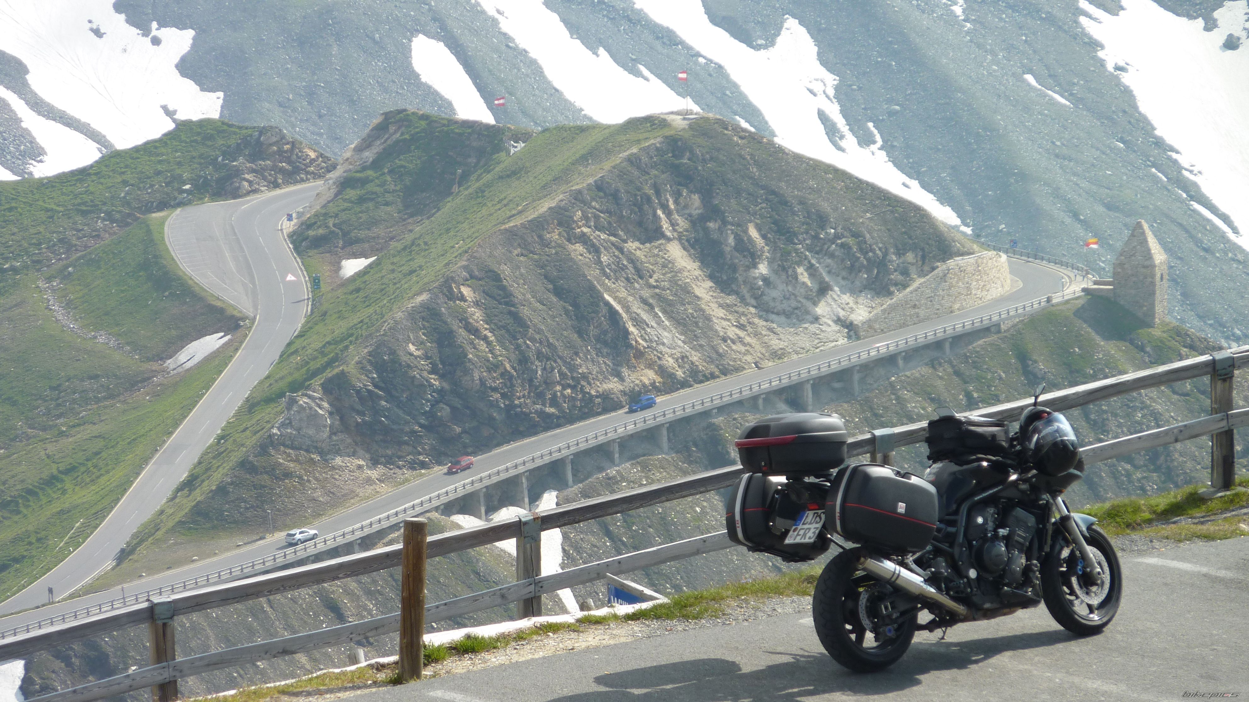 2004 YAMAHA FZS 1000 FAZER | Picture 2023350 motorcycle photo