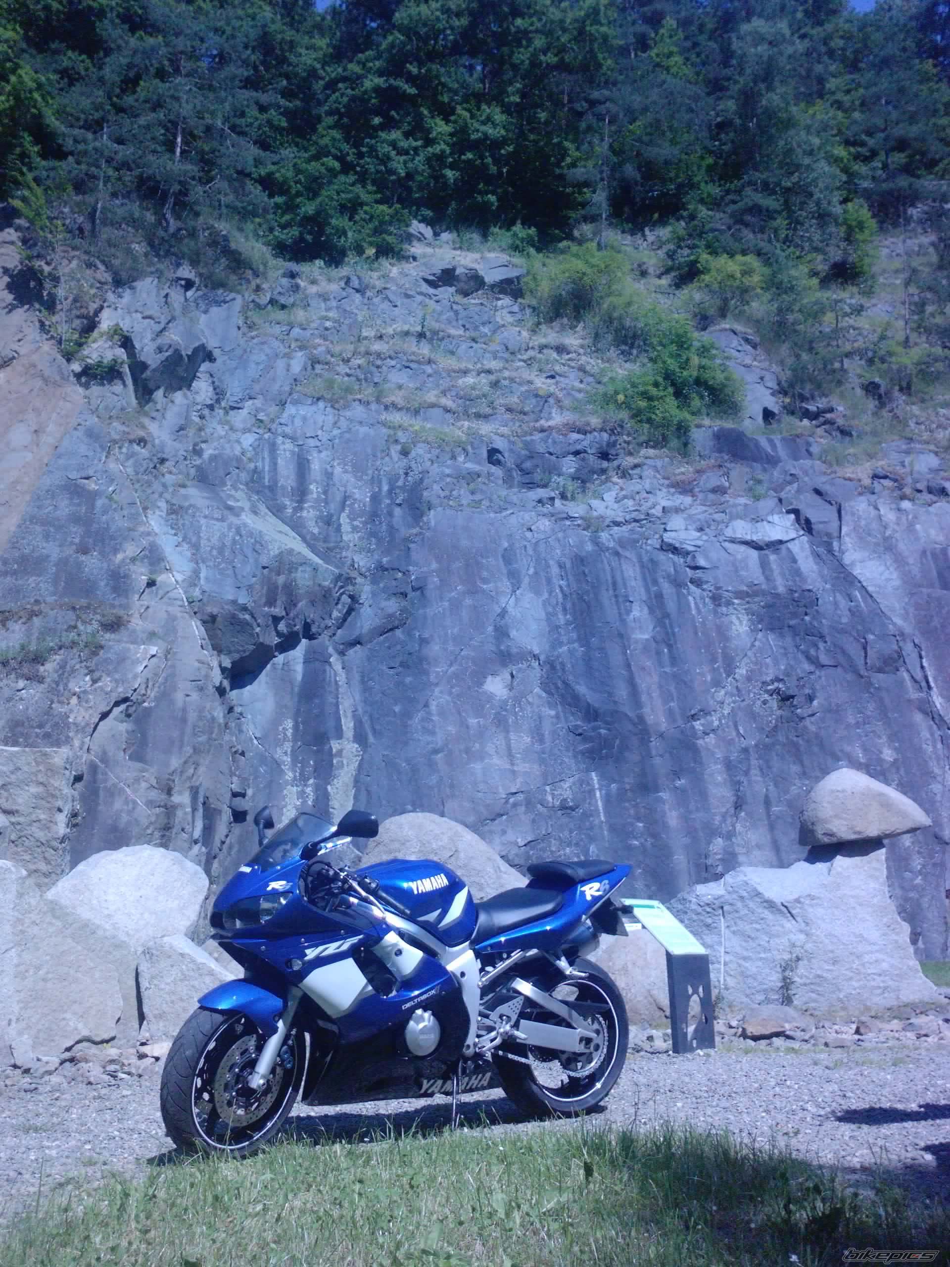 2001 YAMAHA YZF R6 | Picture 2023361 motorcycle photo