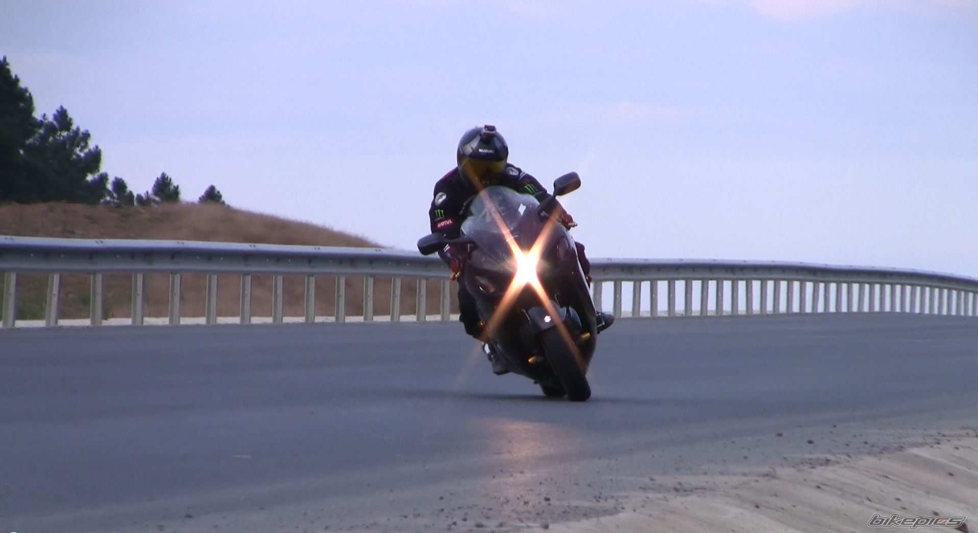 2006 SUZUKI GSX R 600 | Picture 2023574 motorcycle photo