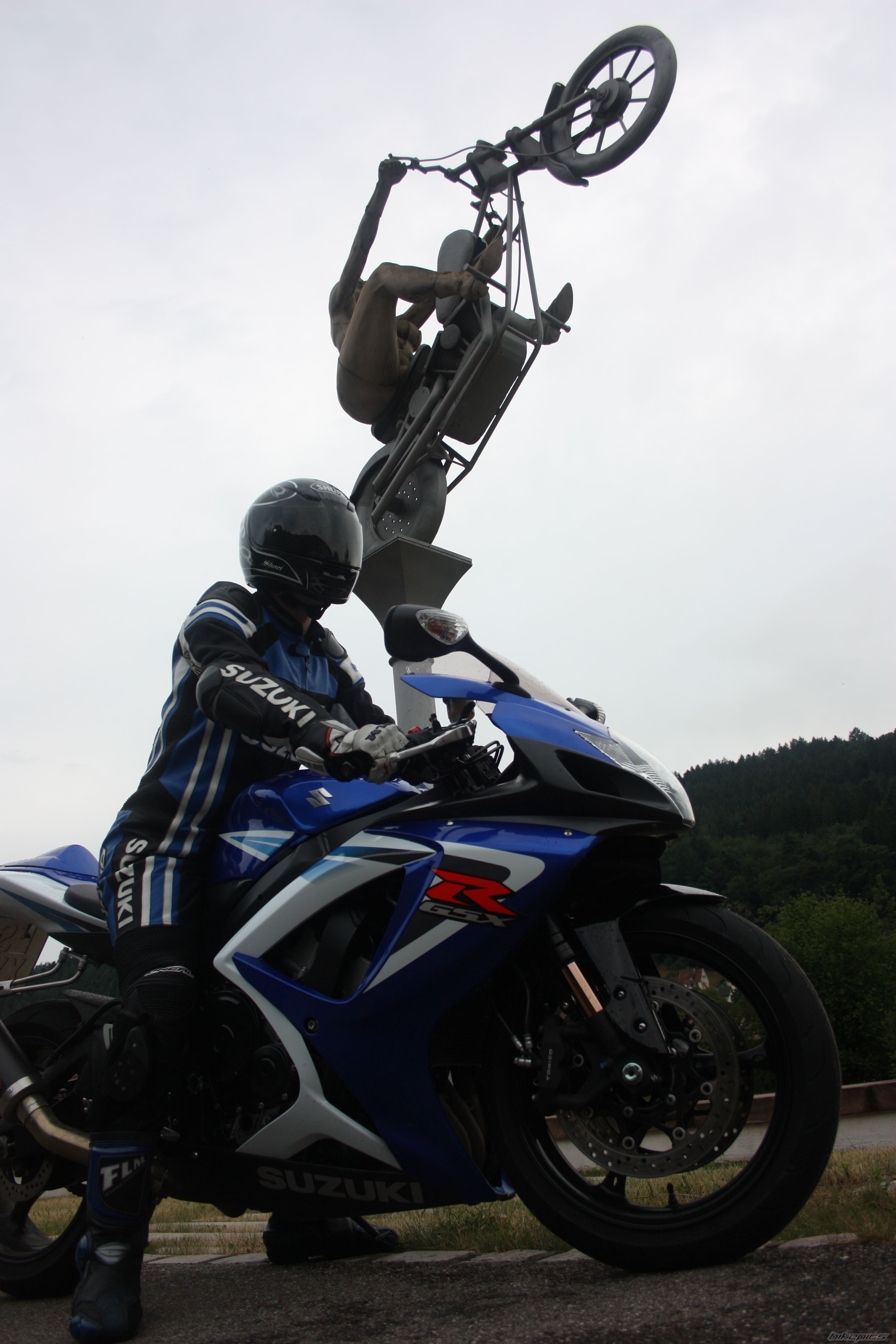 2006 SUZUKI GSX R 750 | Picture 2024081 motorcycle photo