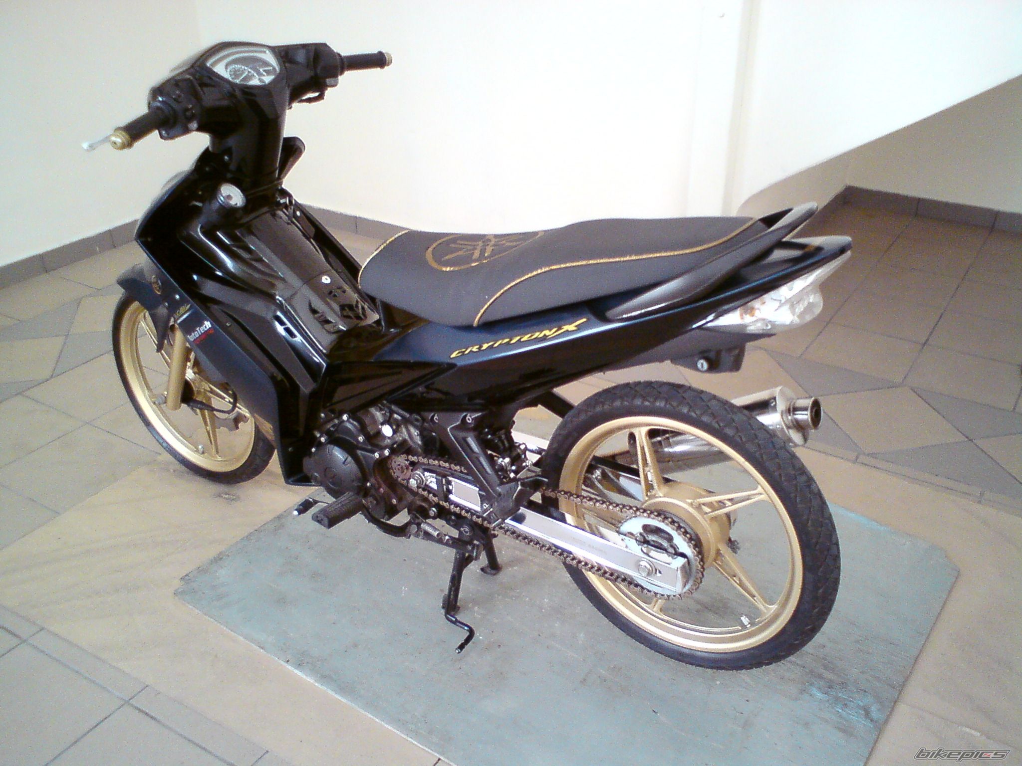 2011 YAMAHA CRYPTON R 137 | Picture 2024451 motorcycle photo