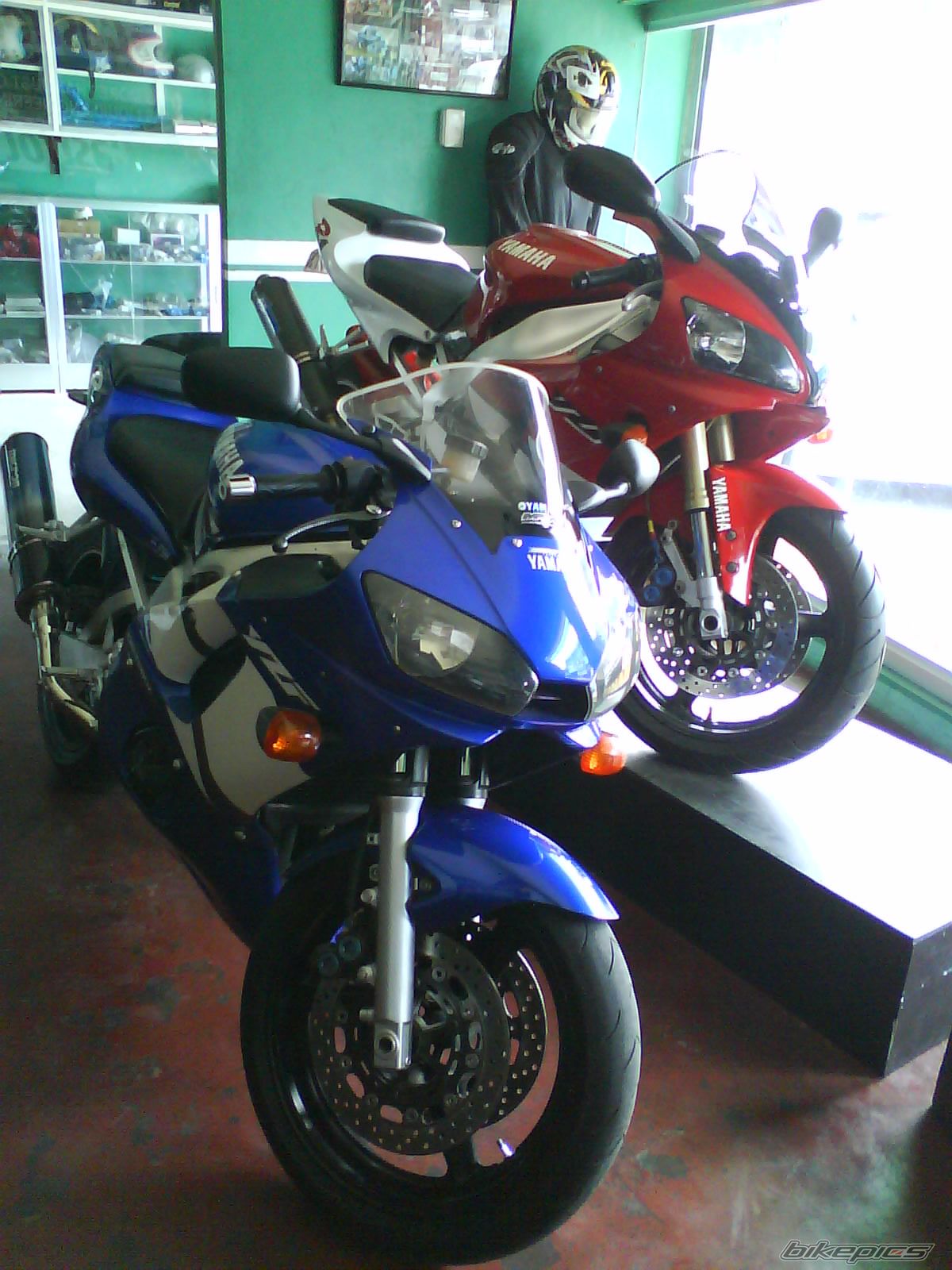 2002 YAMAHA YZF R6S | Picture 2024465 motorcycle photo