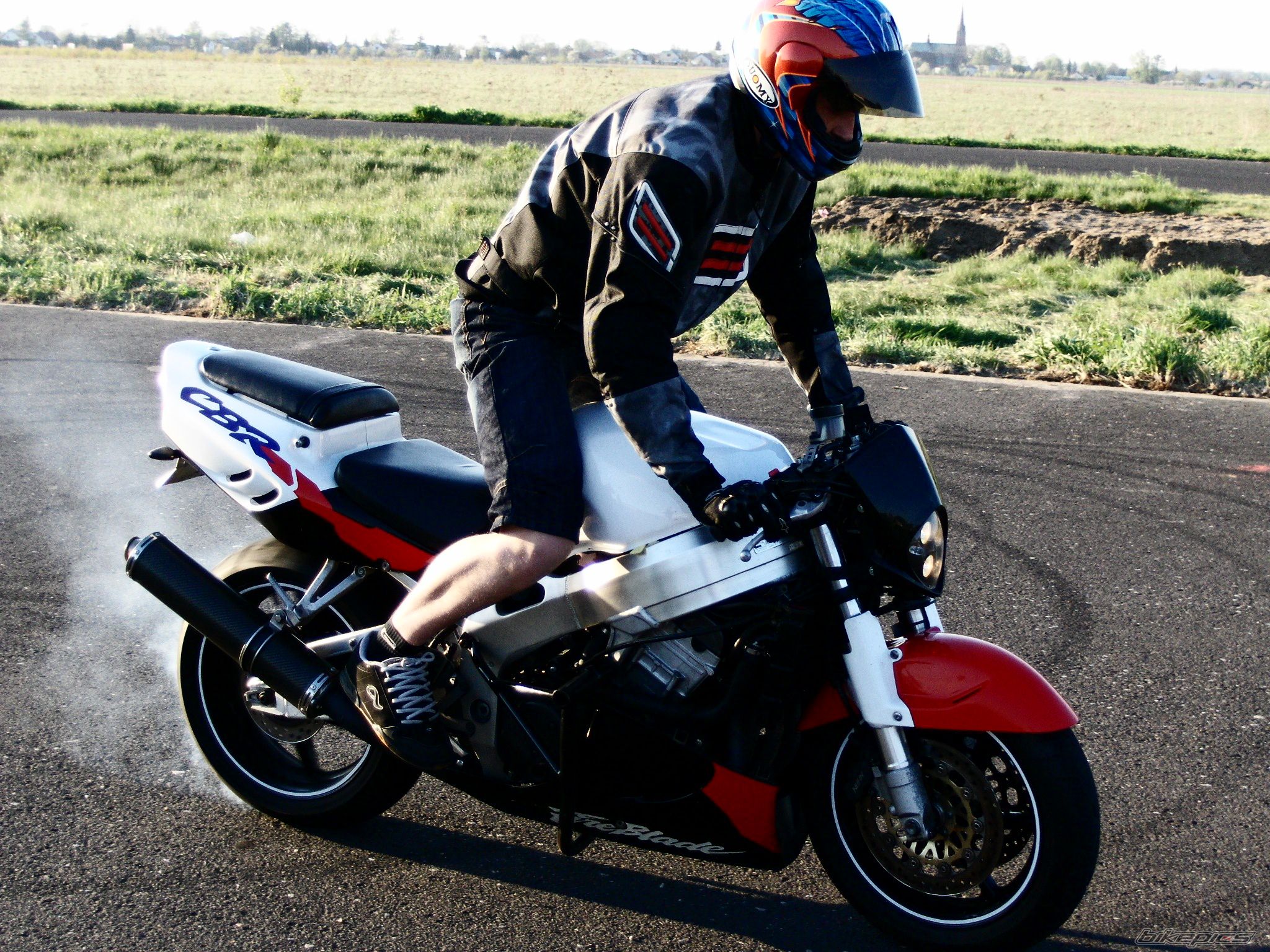 1997 HONDA CBR 900 | Picture 2025406 motorcycle photo