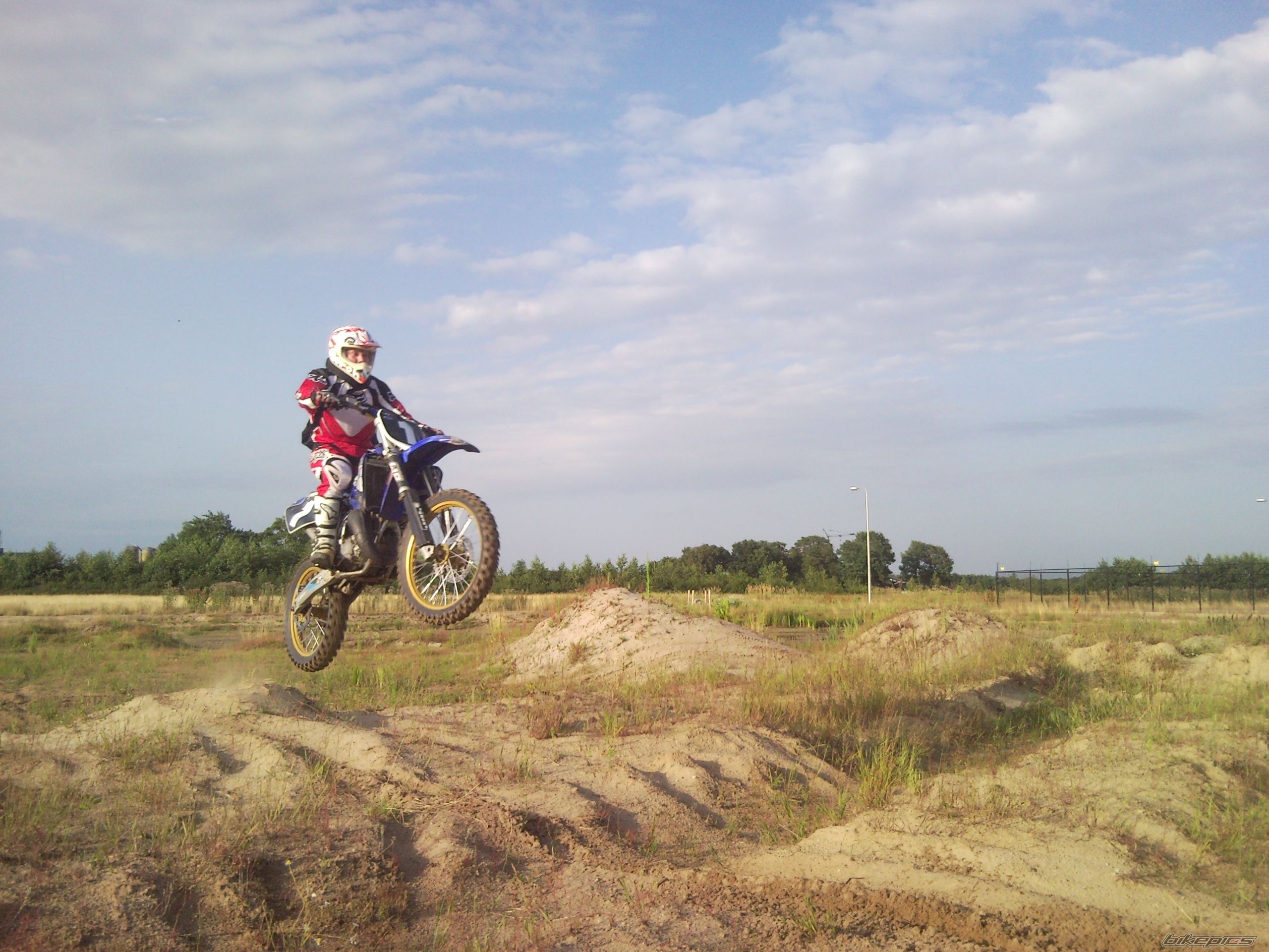 2001 YAMAHA YZ 125 | Picture 2028811 motorcycle photo