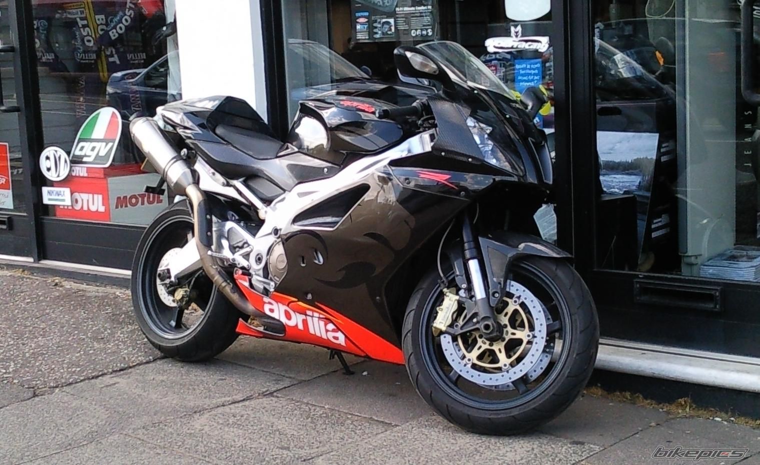 2005 APRILIA RSV 1000R MILLE | Picture 2028945 motorcycle photo