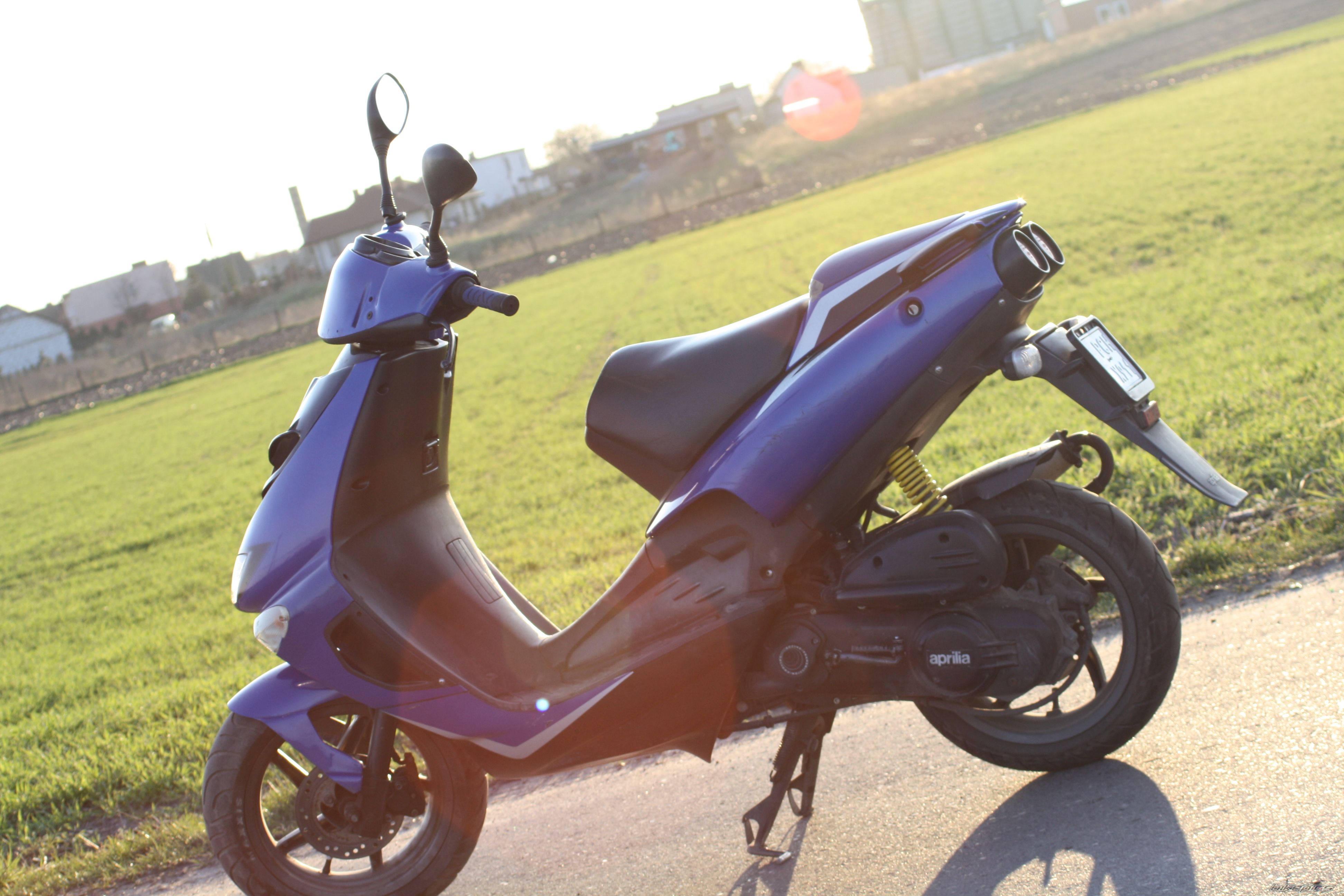 2000 APRILIA SR 50 | Picture 2031013 motorcycle photo
