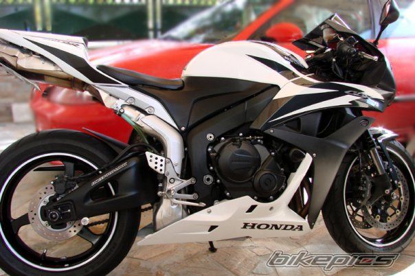 2007 HONDA CBR 600 RR | Picture 2040453 motorcycle photo