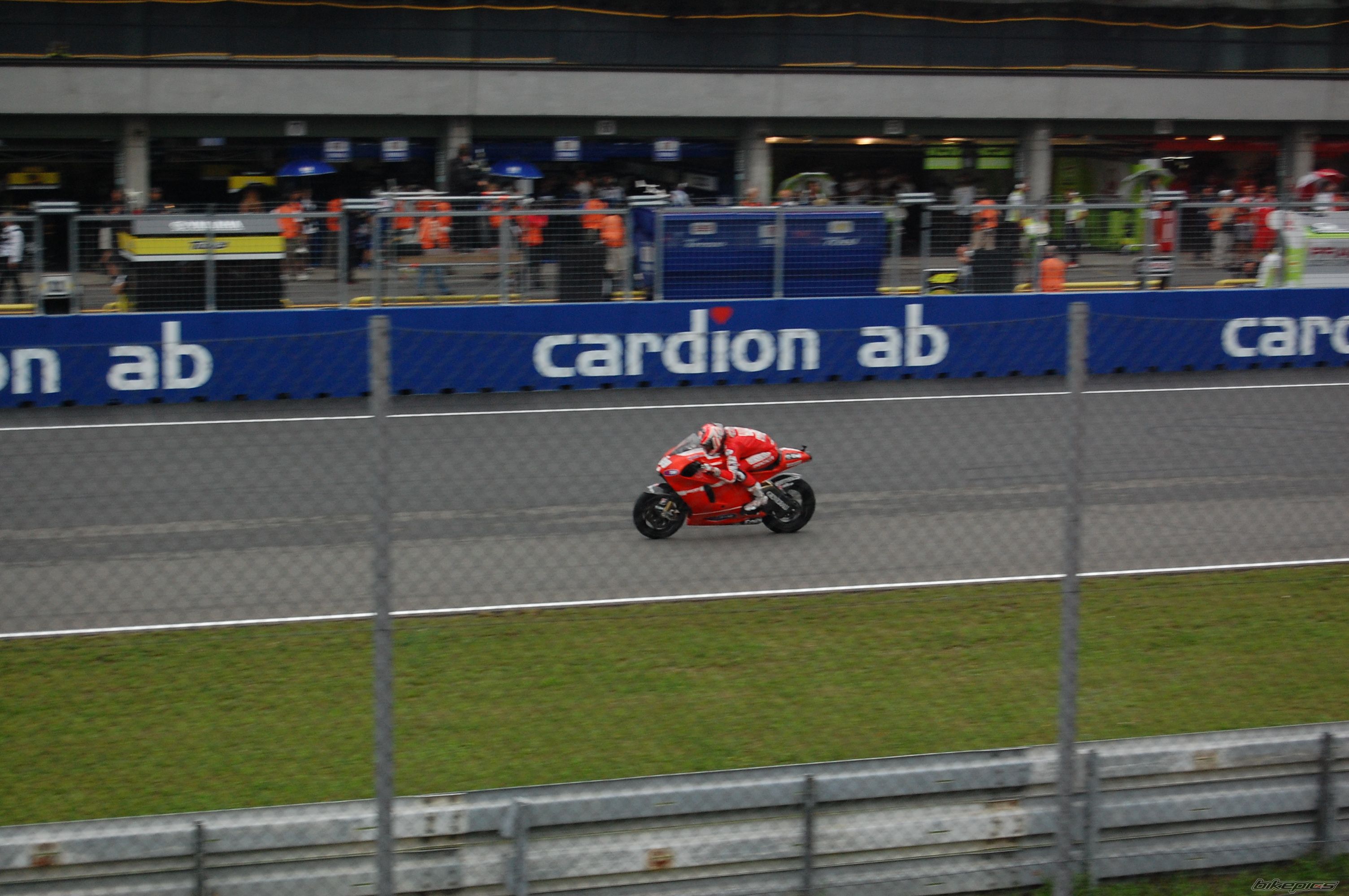    | Picture 2040958 motorcycle photo