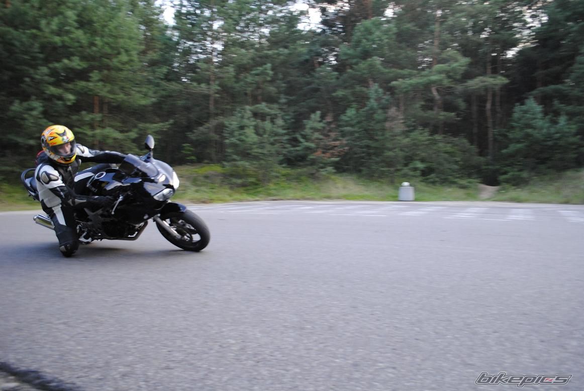 2000 SUZUKI SV 650S | Picture 2041787 motorcycle photo