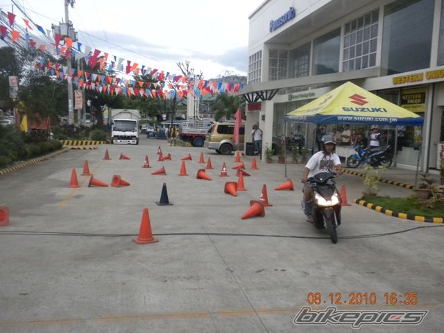 2010 SUZUKI RAIDER 150 | Picture 2041916 motorcycle photo