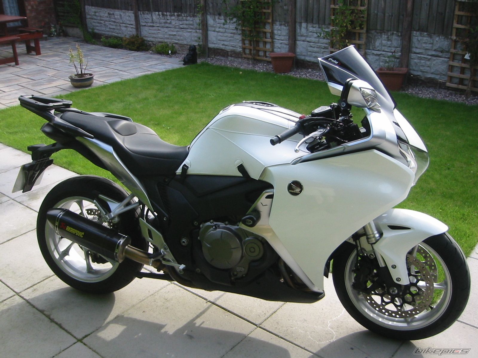 2010 HONDA VFR 1200 | Picture 2042286 motorcycle photo