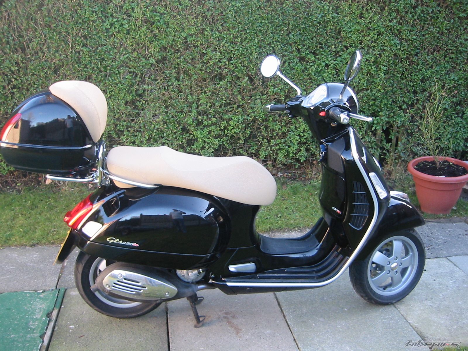 2008 VESPA GTS 250 | Picture 2042294 motorcycle photo