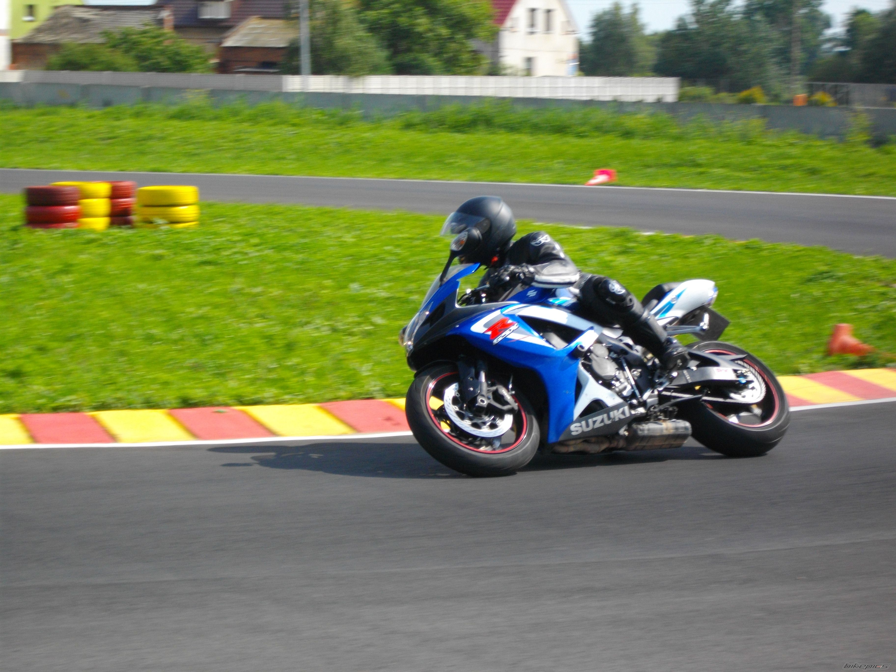 2006 SUZUKI GSX R 750 | Picture 2043274 motorcycle photo