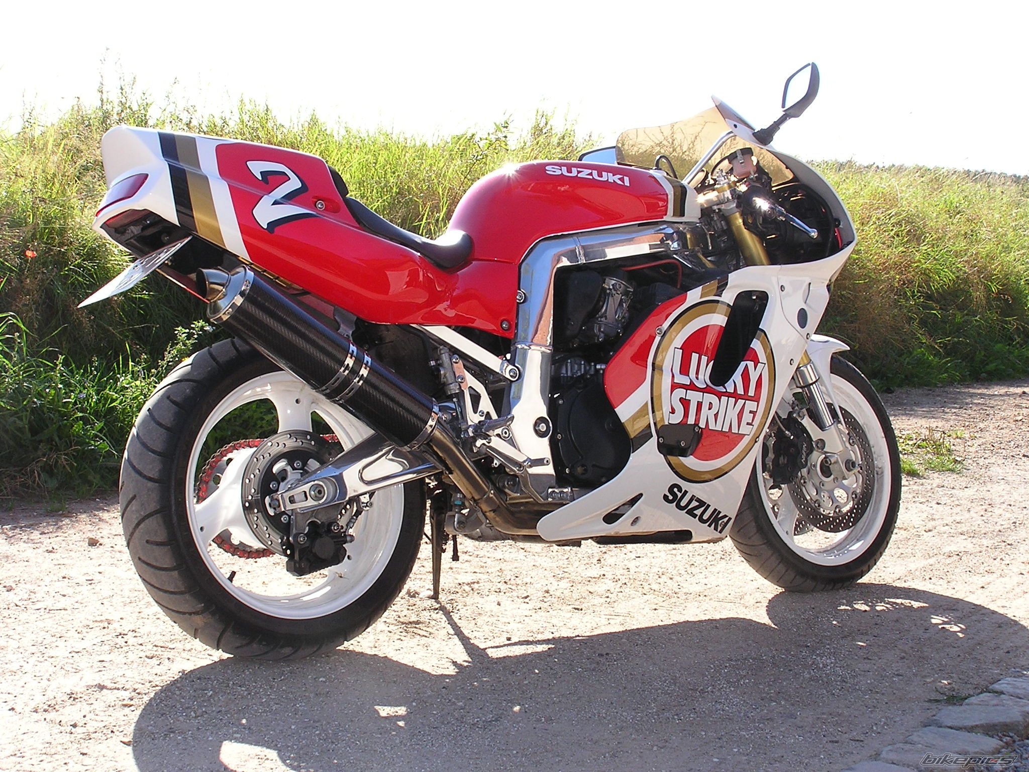 1993 SUZUKI GSX R 750 | Picture 2044403 motorcycle photo