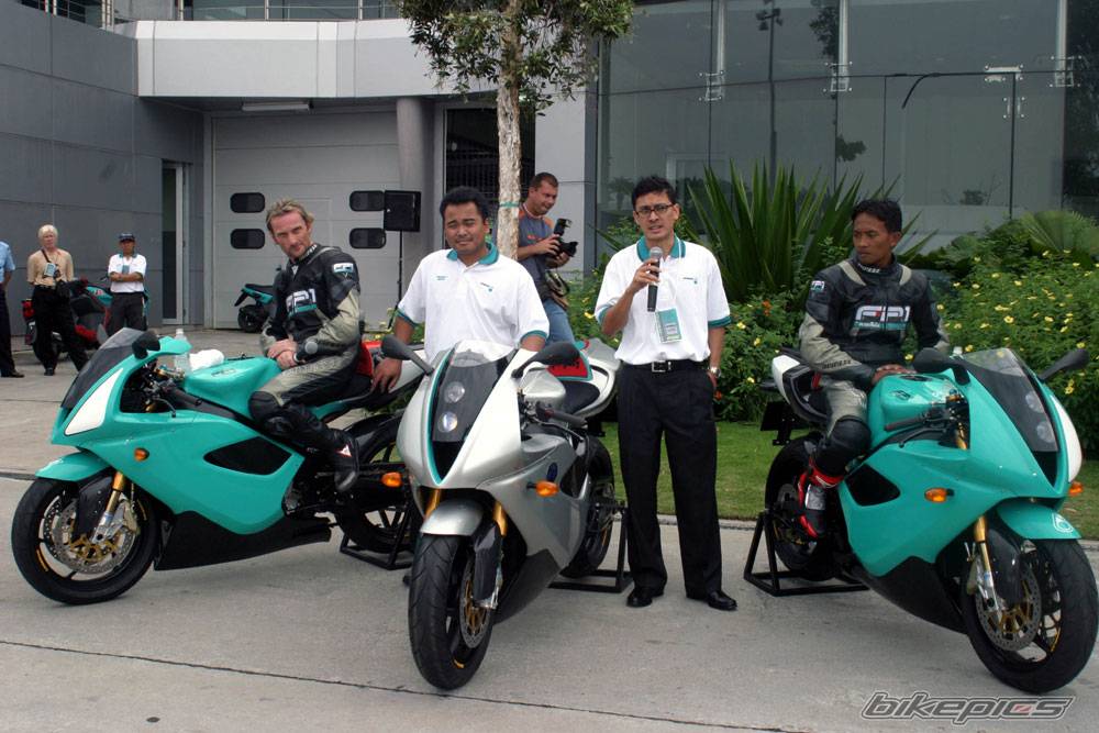 2004 PETRONAS FP 1 | Picture 204755 motorcycle photo