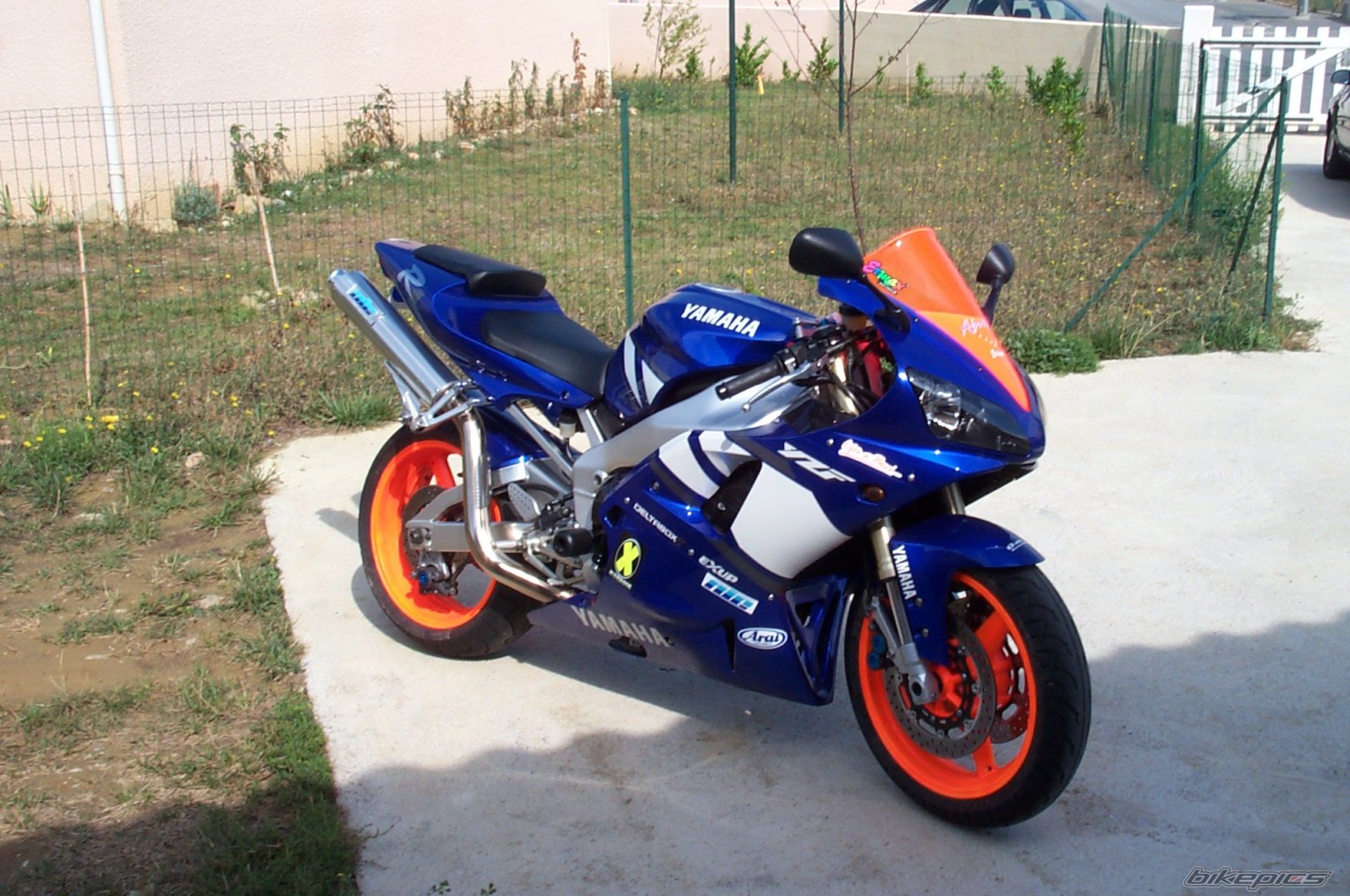 2001 YAMAHA YZF R1 | Picture 2047572 motorcycle photo