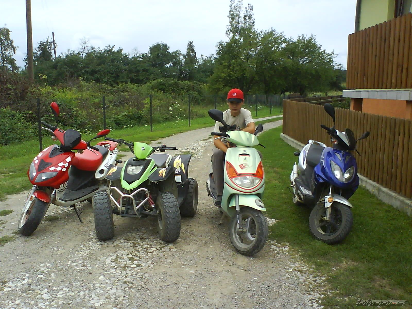 2000 PEUGEOT VIVACITY | Picture 2047907 motorcycle photo