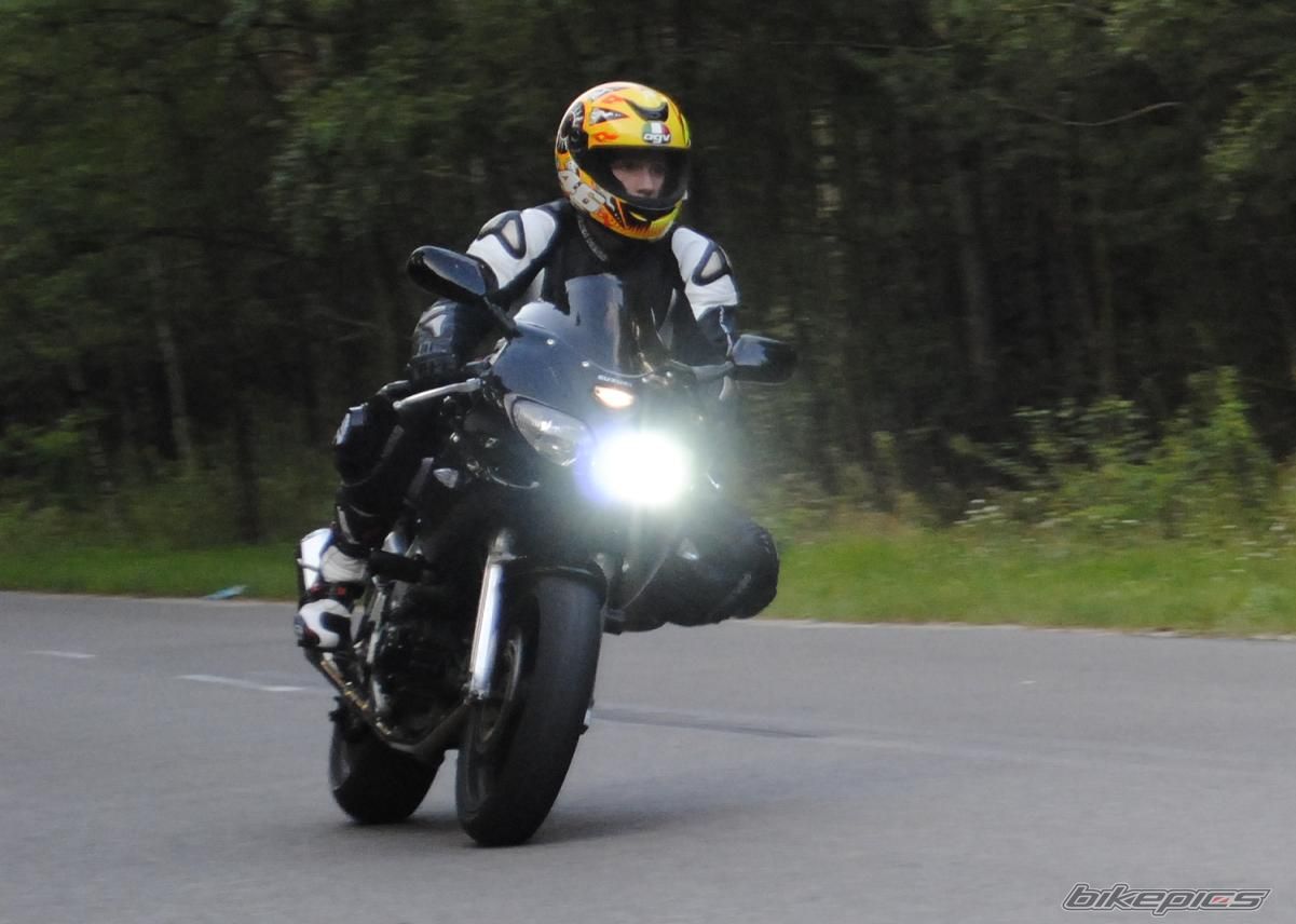 2000 SUZUKI SV 650S | Picture 2048562 motorcycle photo