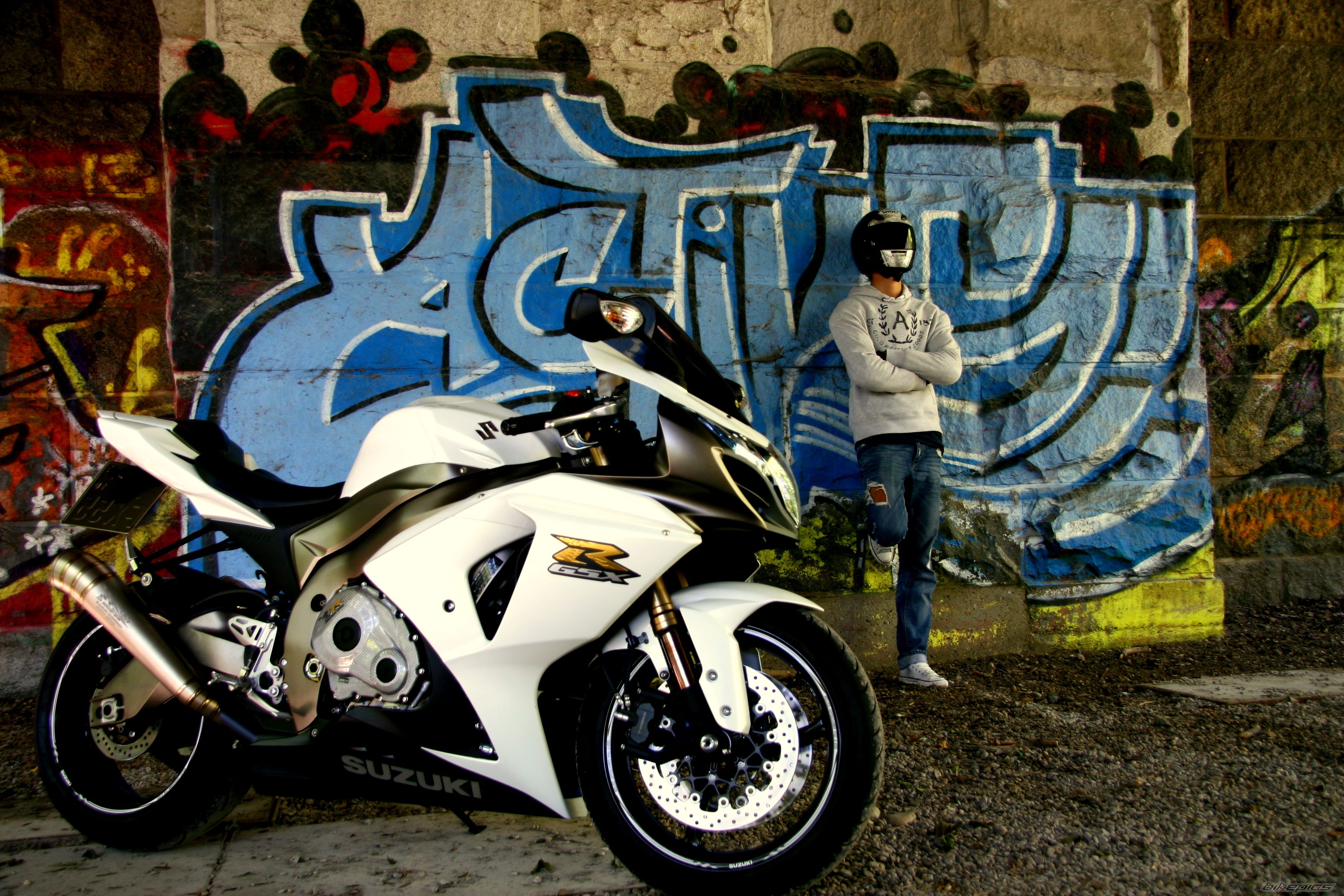 2010 SUZUKI GSX R 1000 | Picture 2049215 motorcycle photo