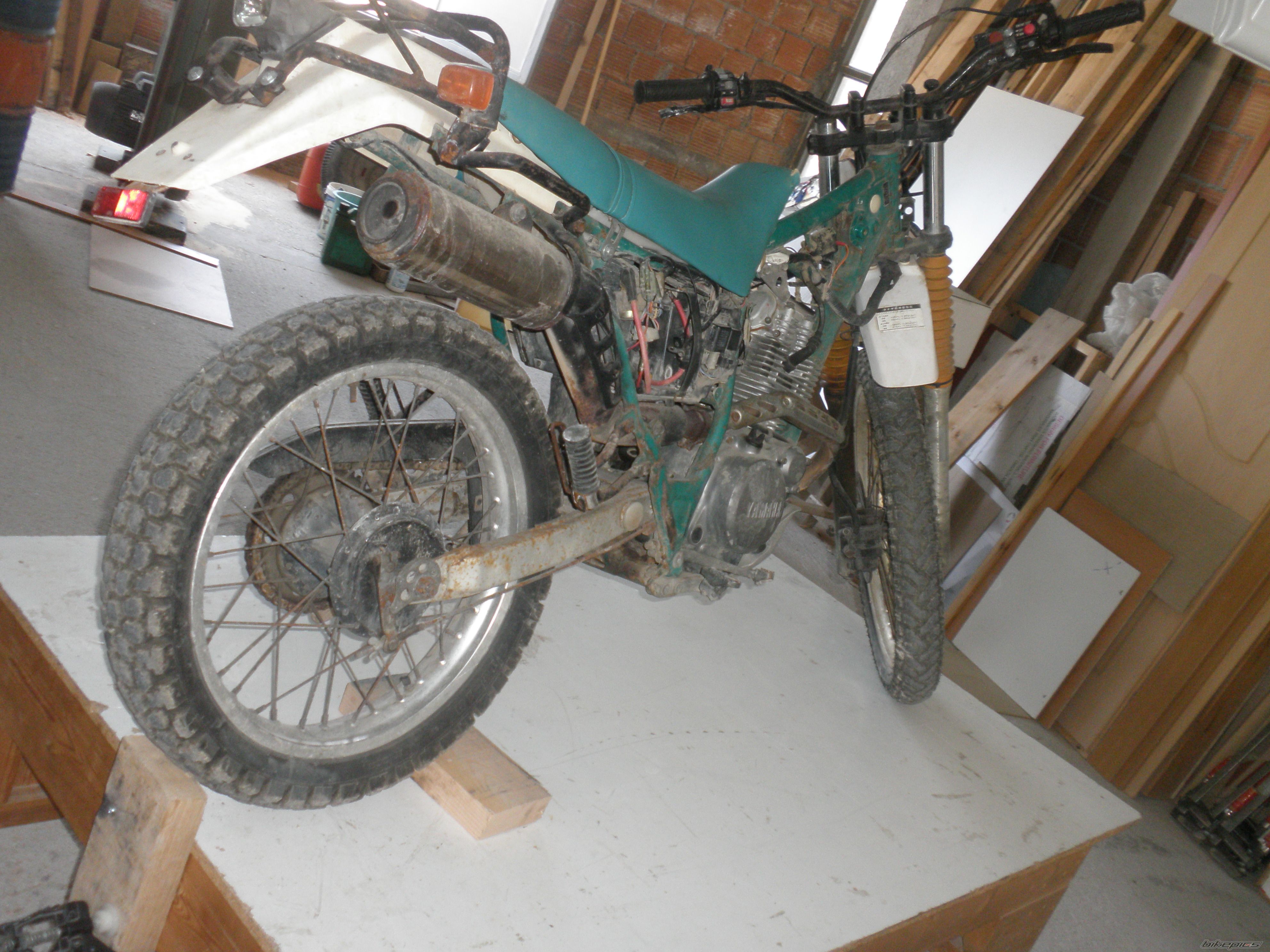 2010 YAMAHA XT 225 | Picture 2050050 motorcycle photo