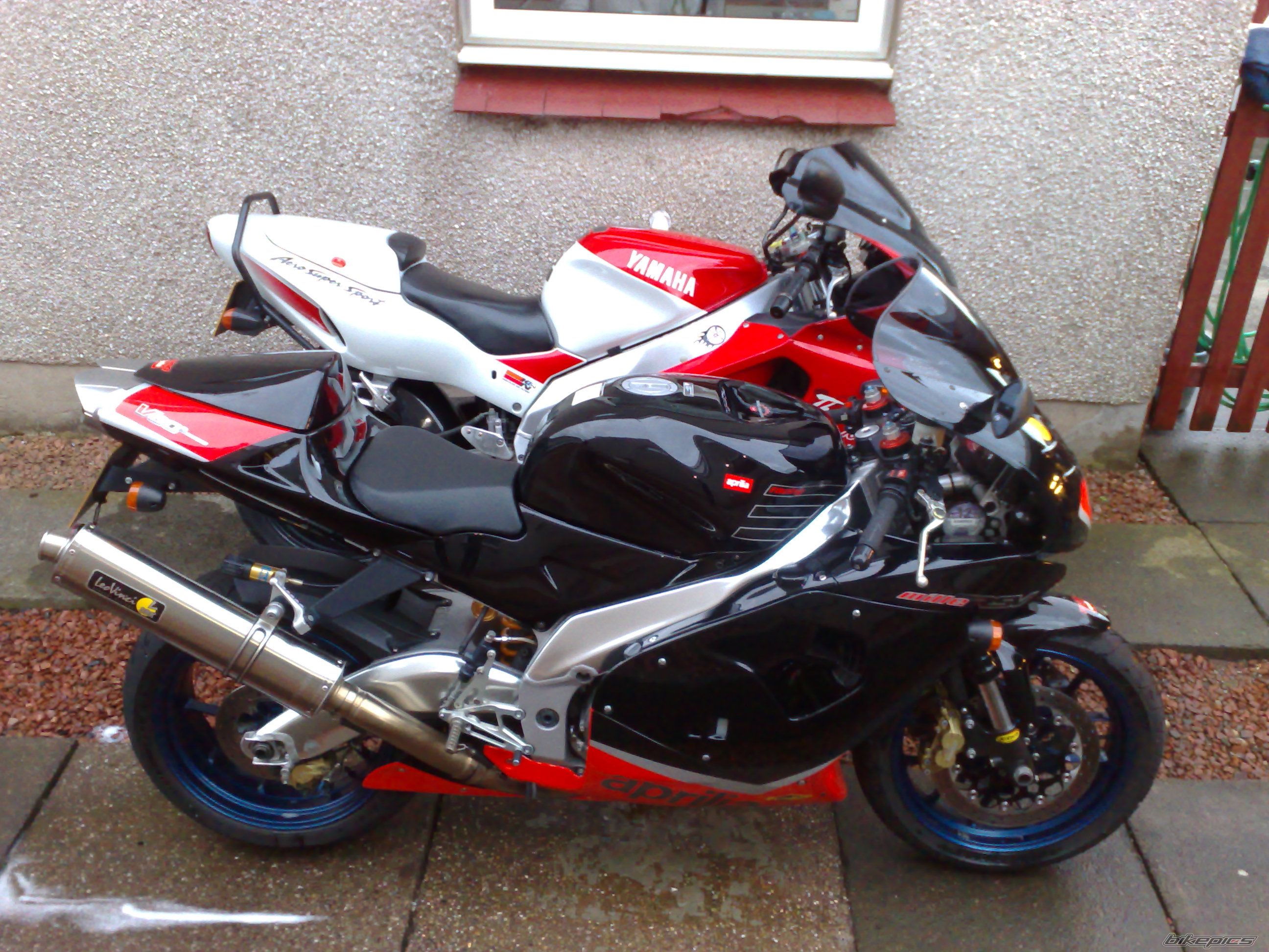 2000 APRILIA RSV 1000 MILLE | Picture 2050657 motorcycle photo