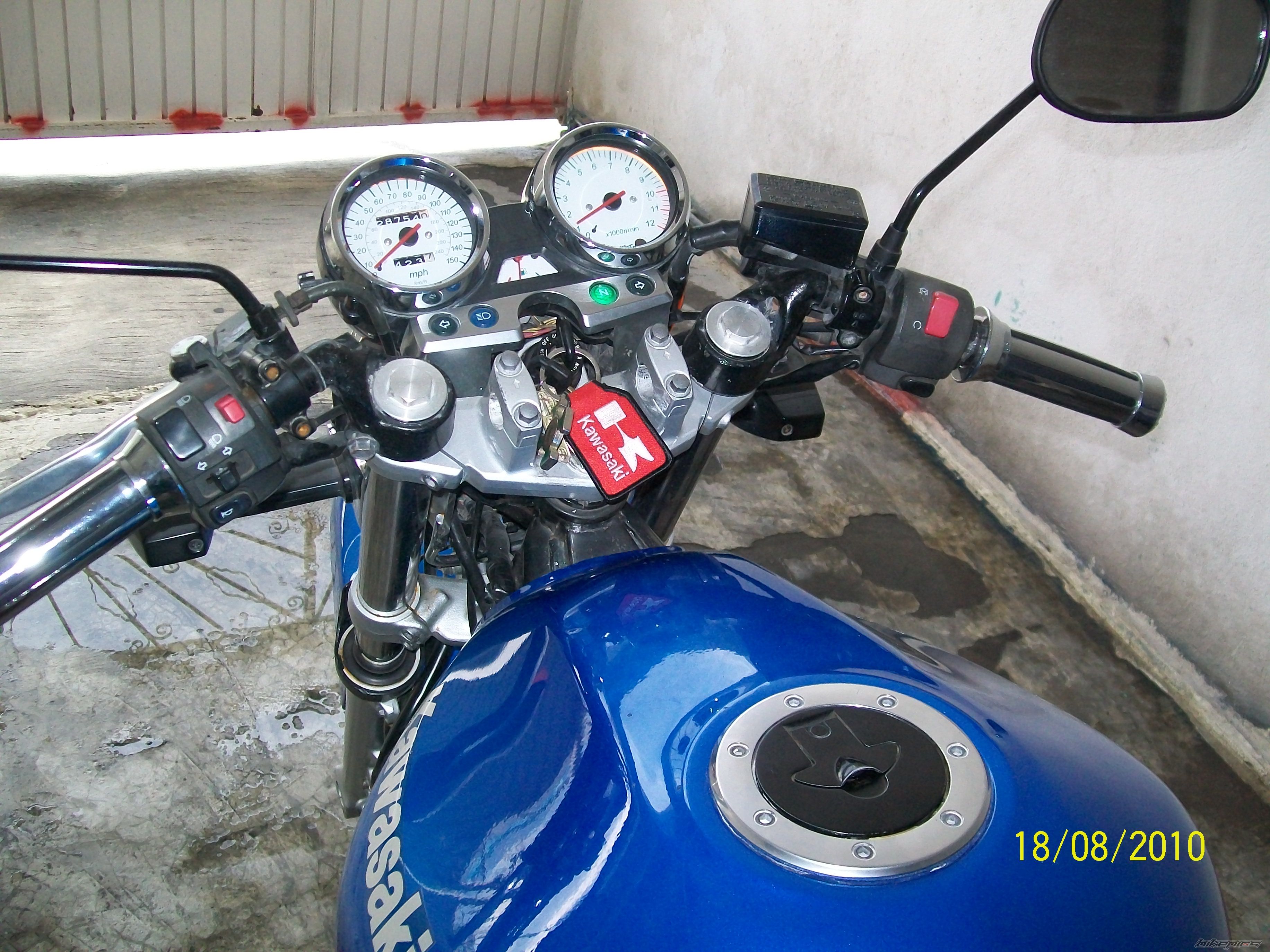 2000 KAWASAKI ZR 7 | Picture 2050882 motorcycle photo